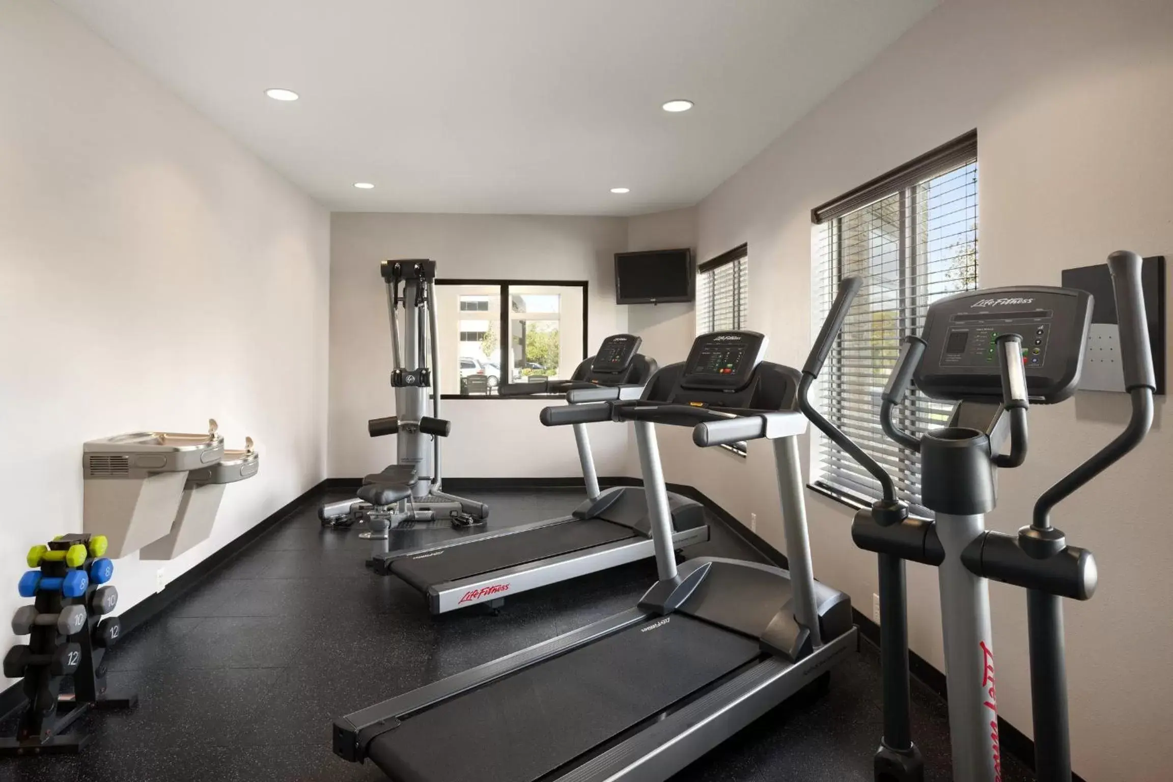 Fitness centre/facilities, Fitness Center/Facilities in Country Inn & Suites by Radisson, Charlottesville-UVA, VA