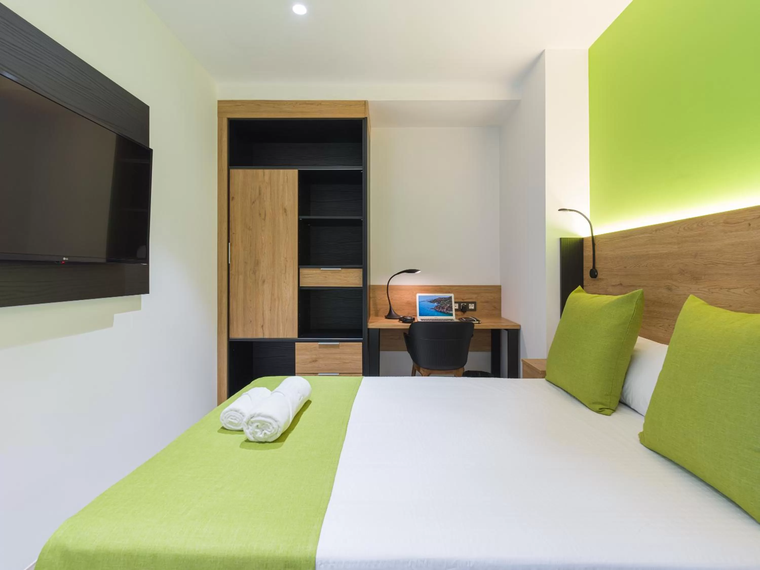 Bed in Hotel MG Poniente