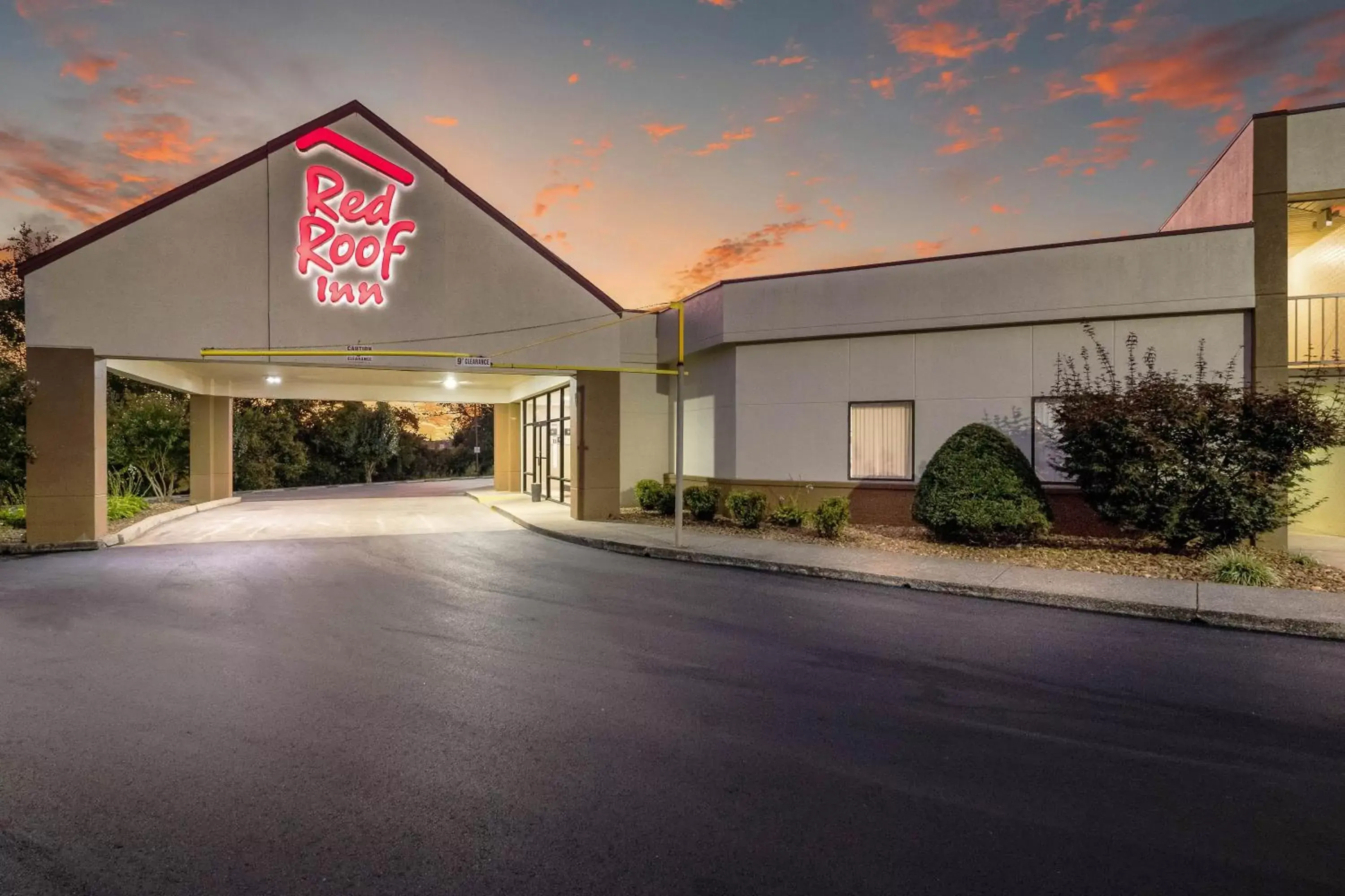 Property Building in Red Roof Inn Clarksville