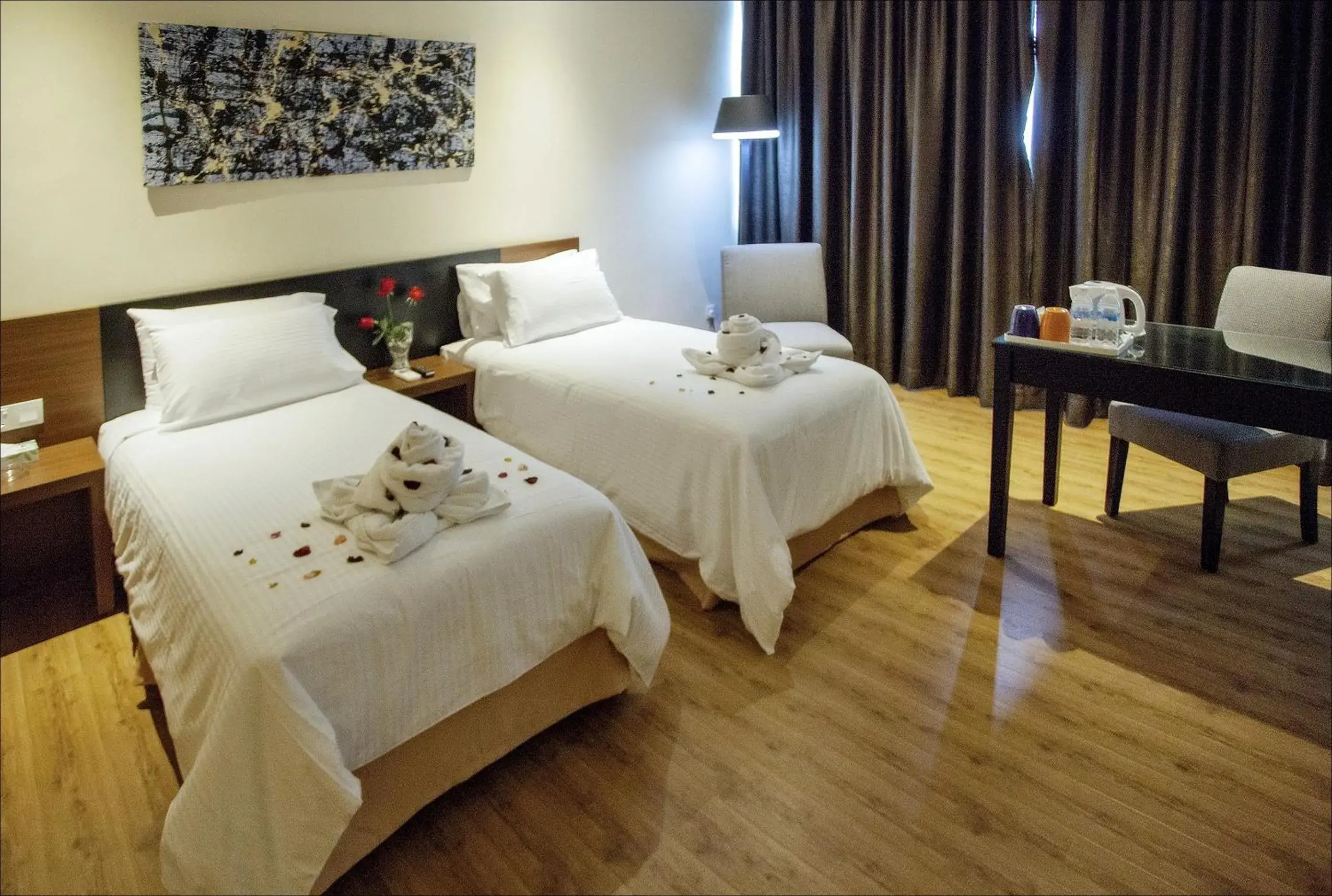 Bedroom, Bed in Cathayana Hotel Kuantan