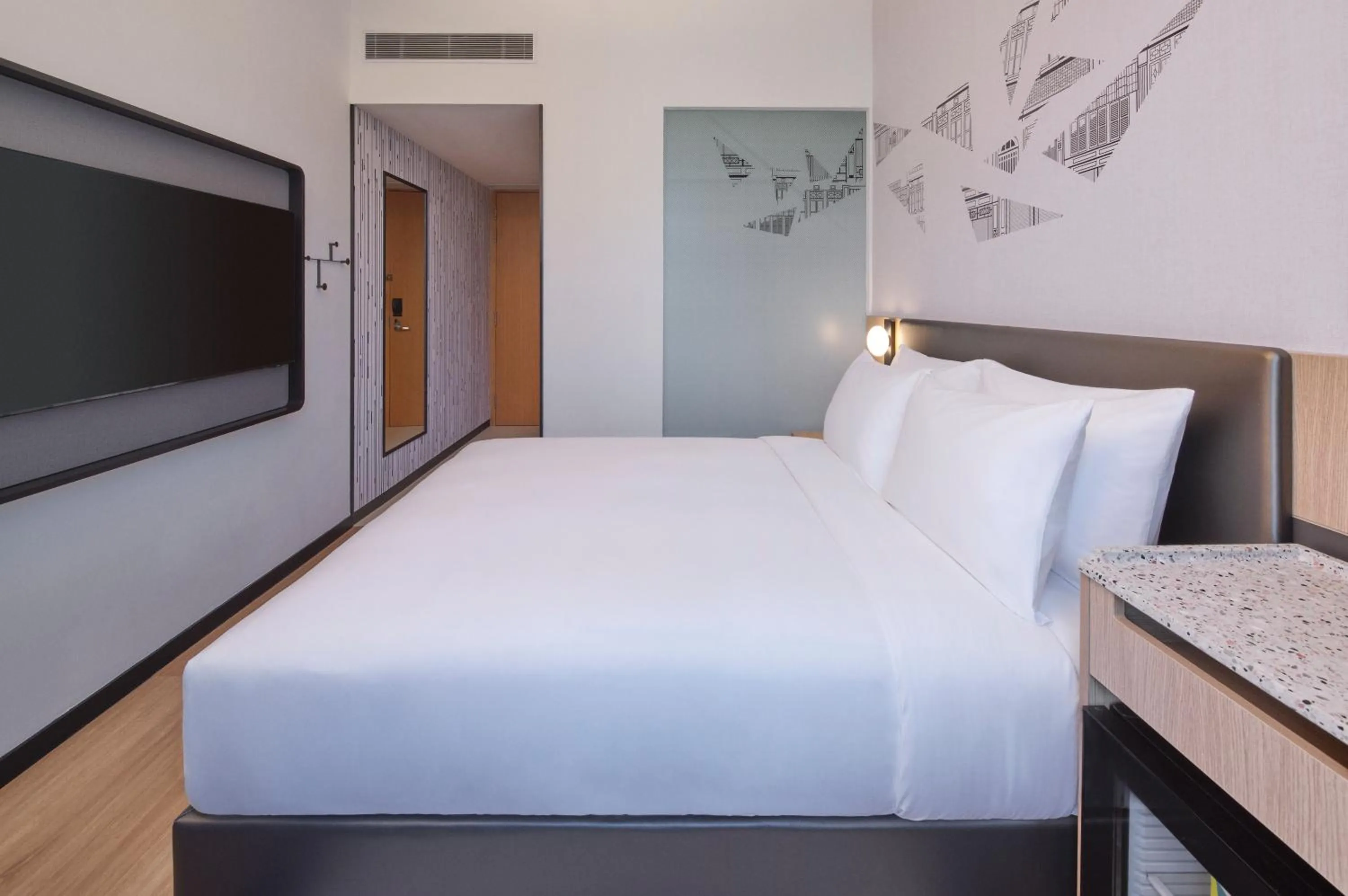 Bed in Aloft Singapore Novena