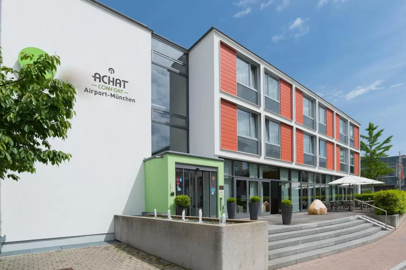 Facade/entrance, Property Building in ACHAT Hotel Corbin München Airport