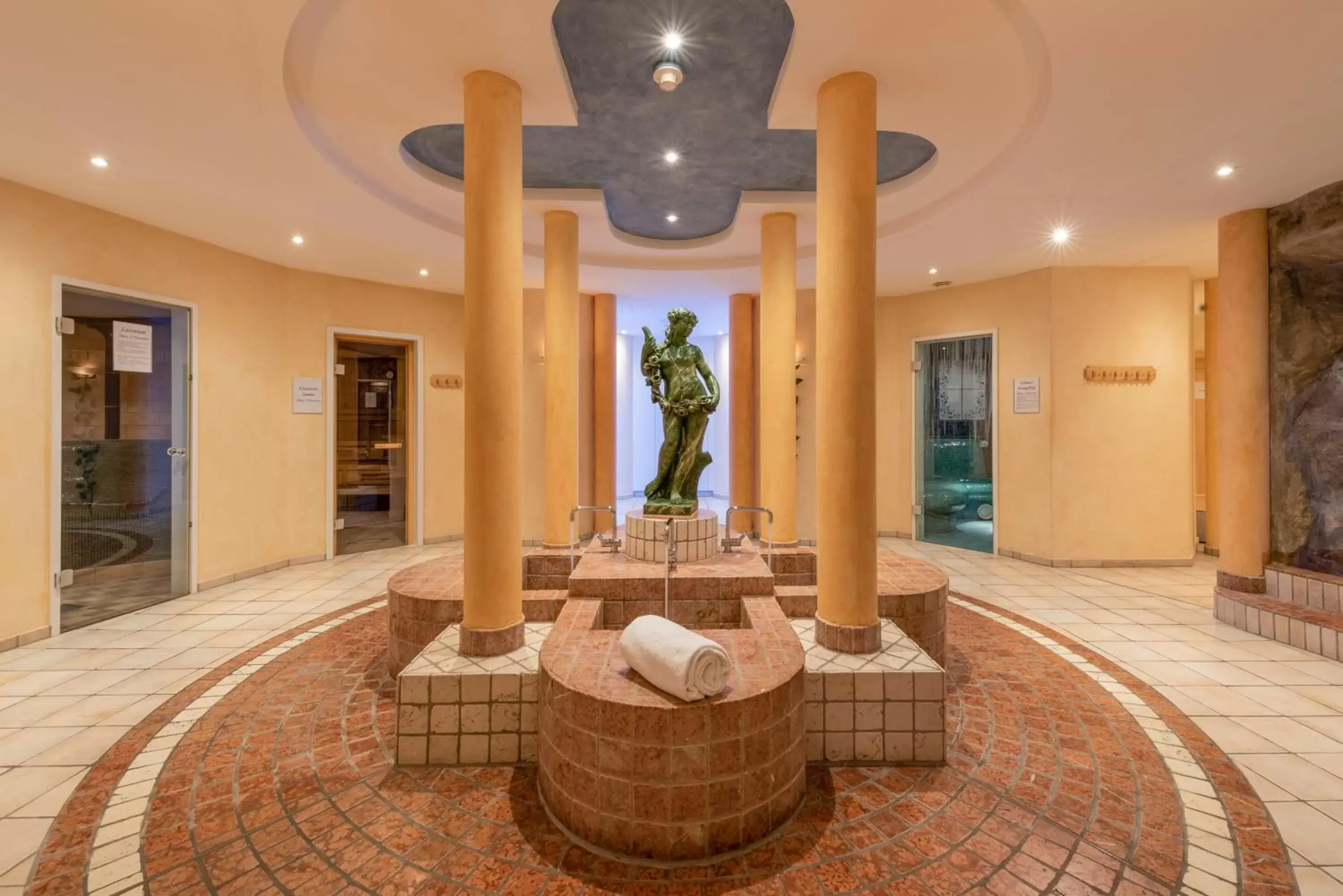 Spa and wellness centre/facilities in Hotel Vereina