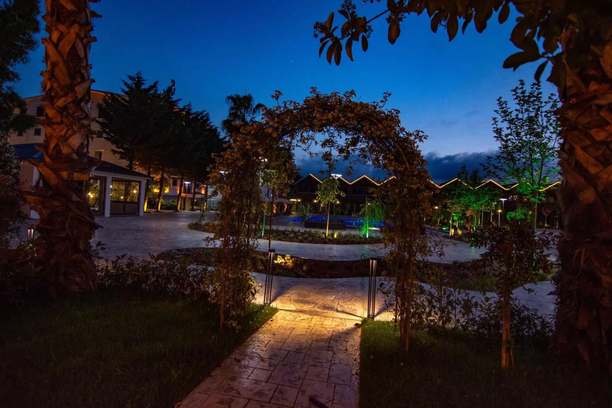 Garden in Sandal Otel