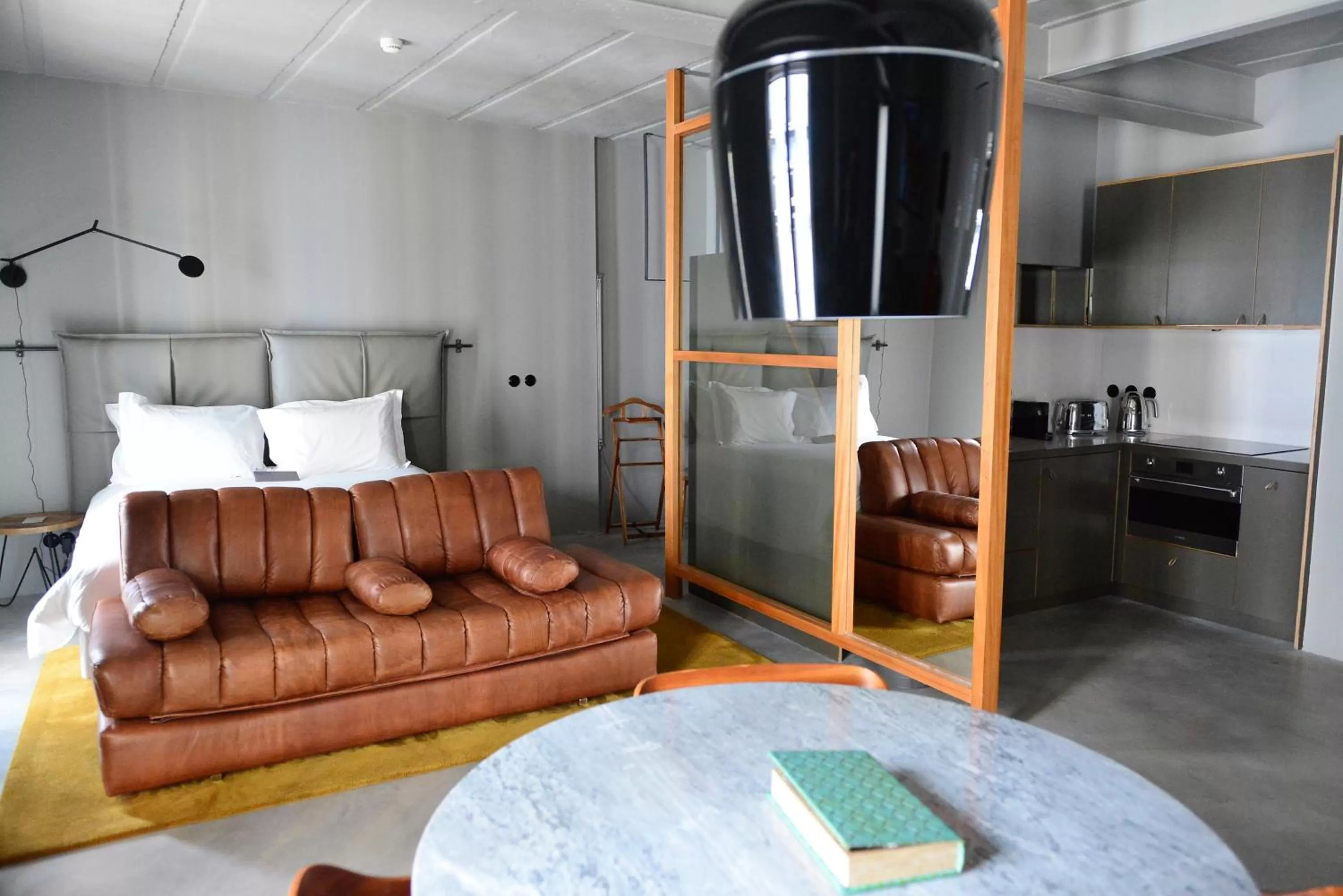 Bed in Raw Culture Art & Lofts Bairro Alto