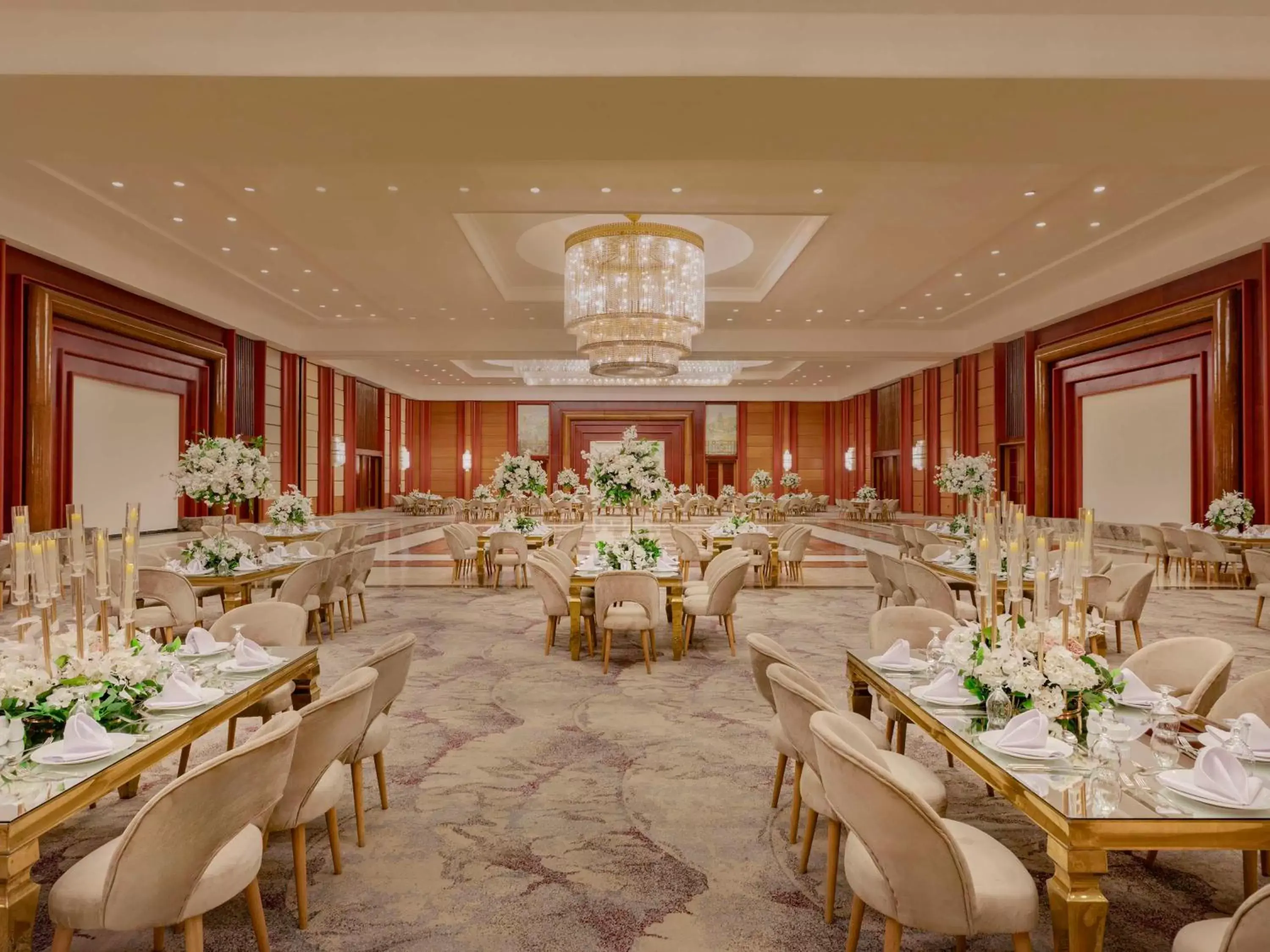 wedding, Restaurant/Places to Eat in Mövenpick Hotel Cairo - Media City