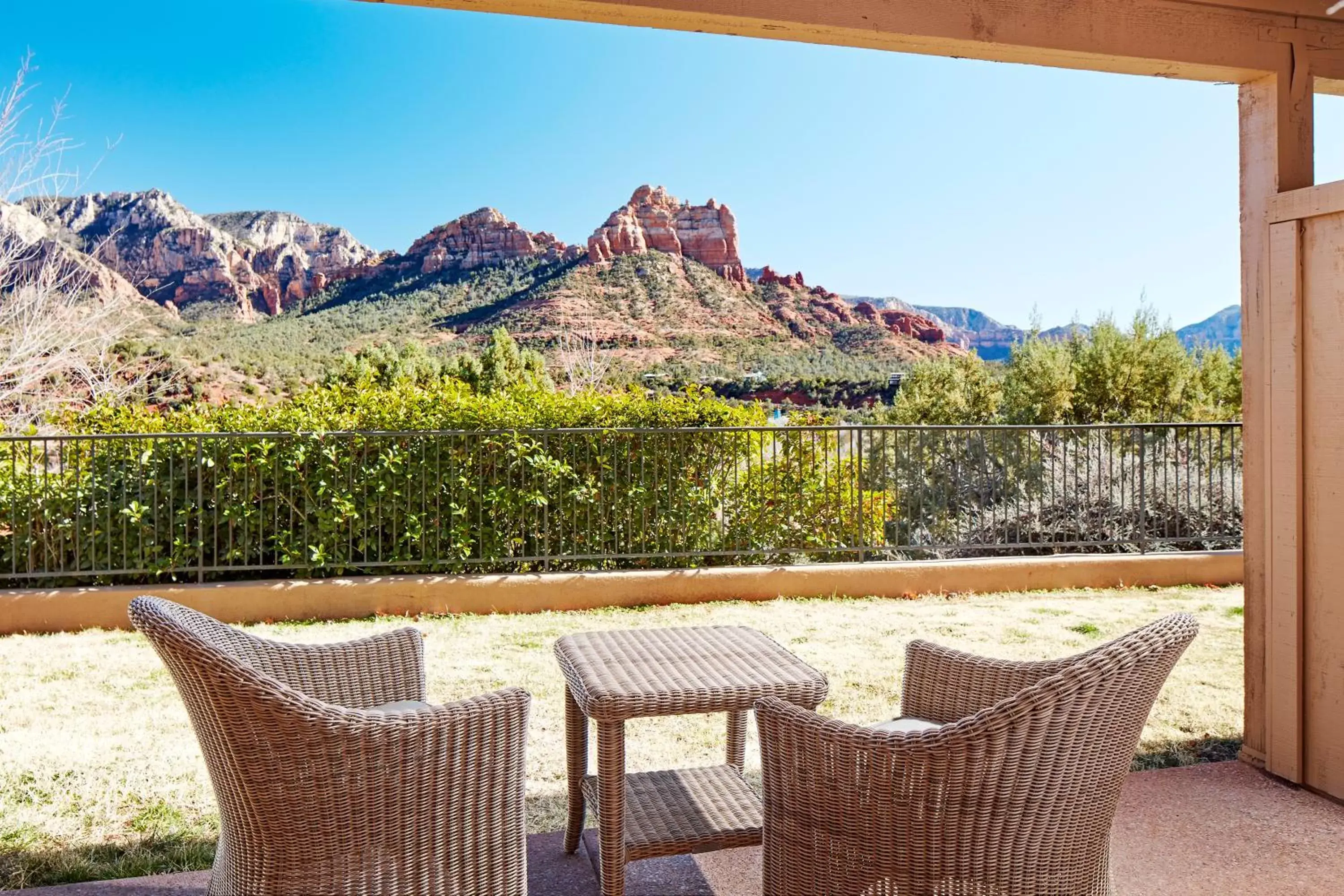 Patio, Mountain View in Orchards Inn