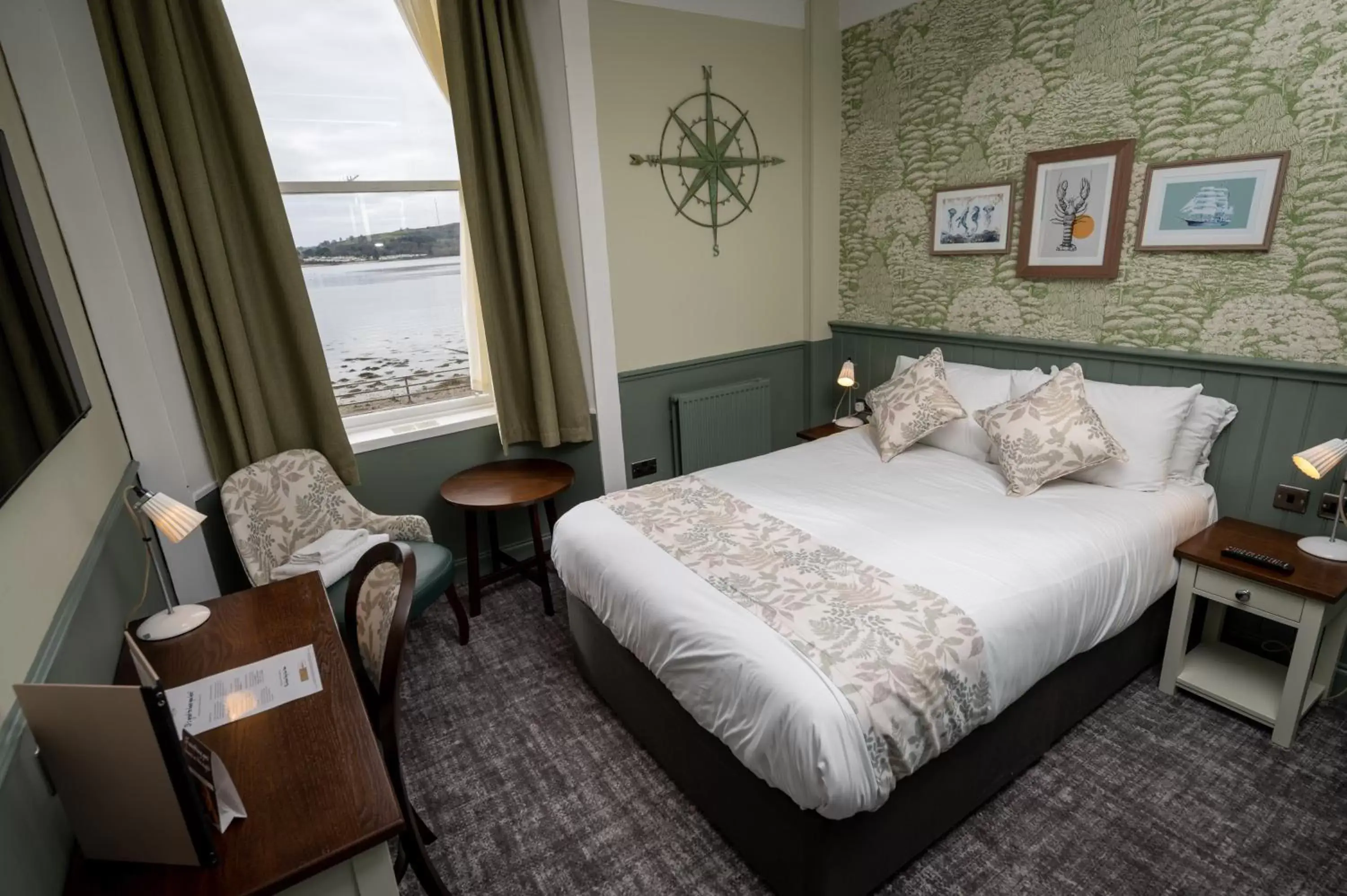 Bedroom, Bed in Ardencaple Hotel by Greene King Inns