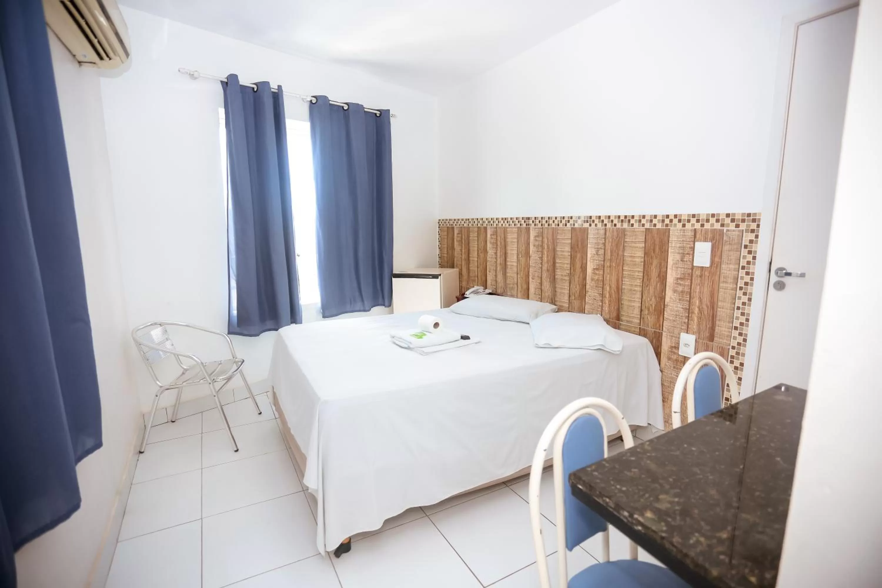 Bedroom, Dining Area in Hotel Barão Palace