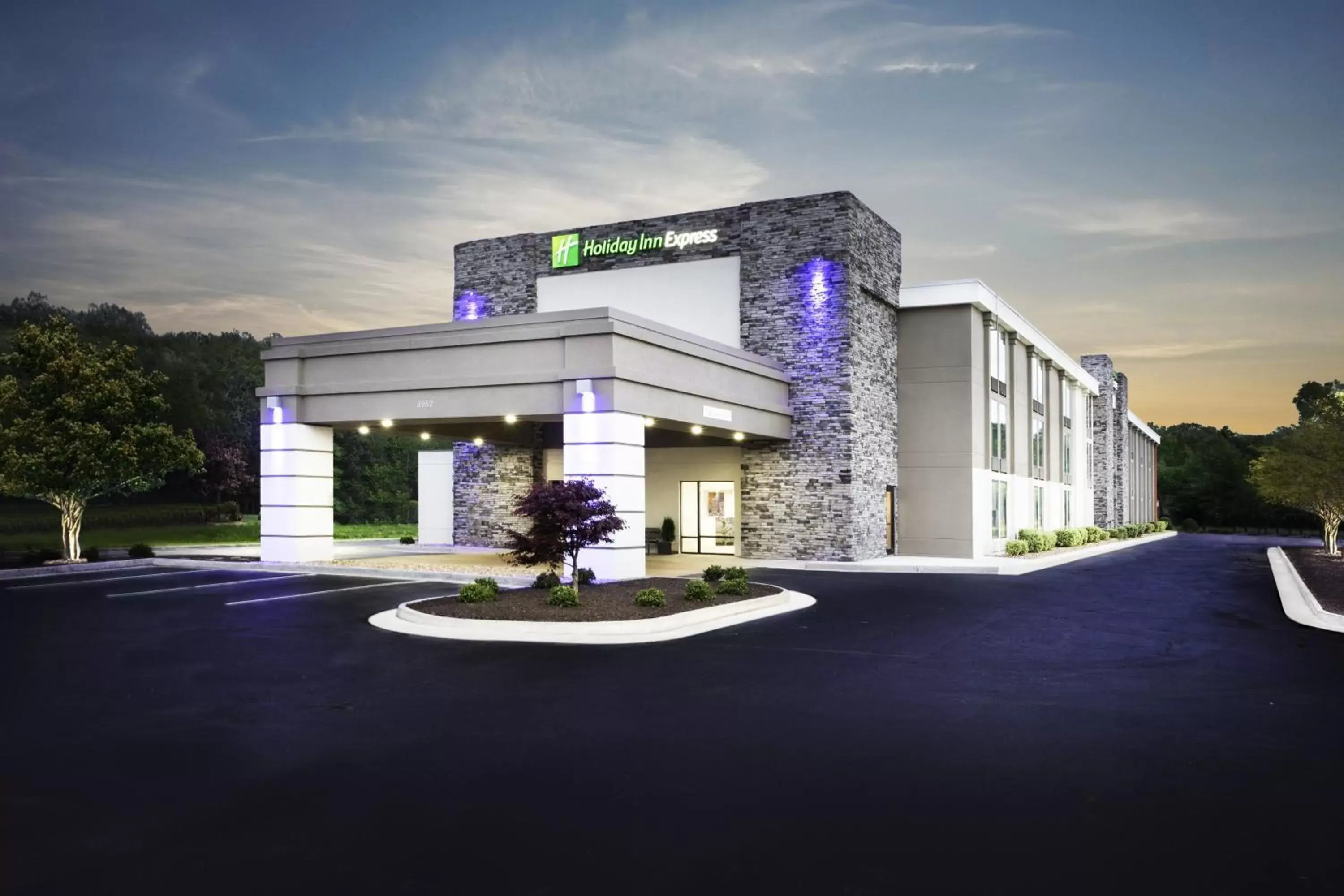 Property building in Holiday Inn Express Hopewell - Fort Lee Area, an IHG Hotel