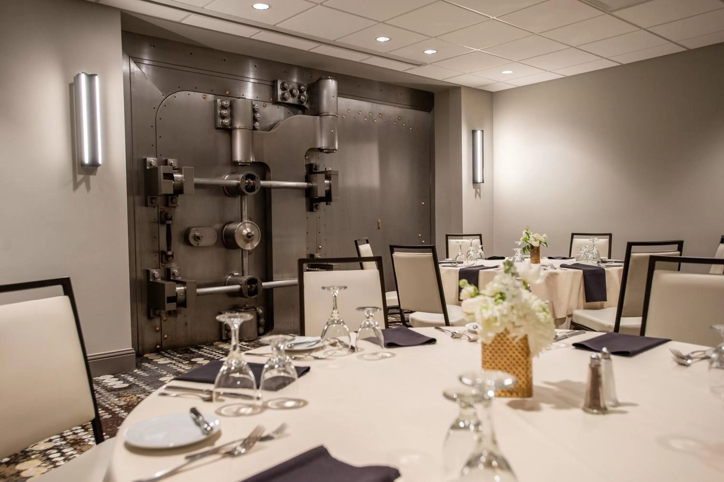 Meeting/conference room in Magnolia Hotel Denver, a Tribute Portfolio Hotel