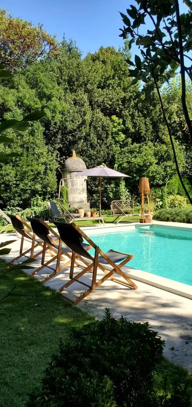 Garden, Swimming Pool in Logis des Tourelles