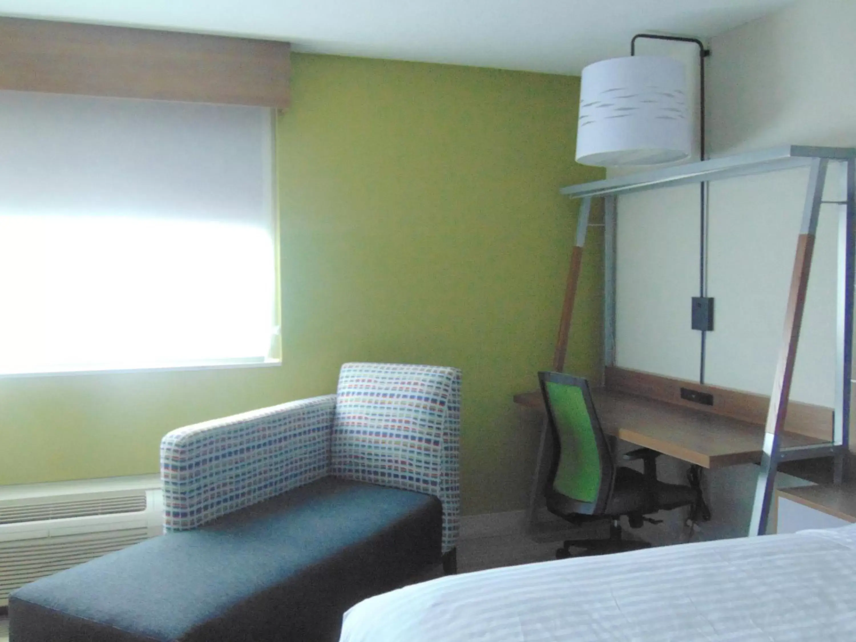 Photo of the whole room, Seating Area in Holiday Inn Express & Suites Wapakoneta, an IHG Hotel