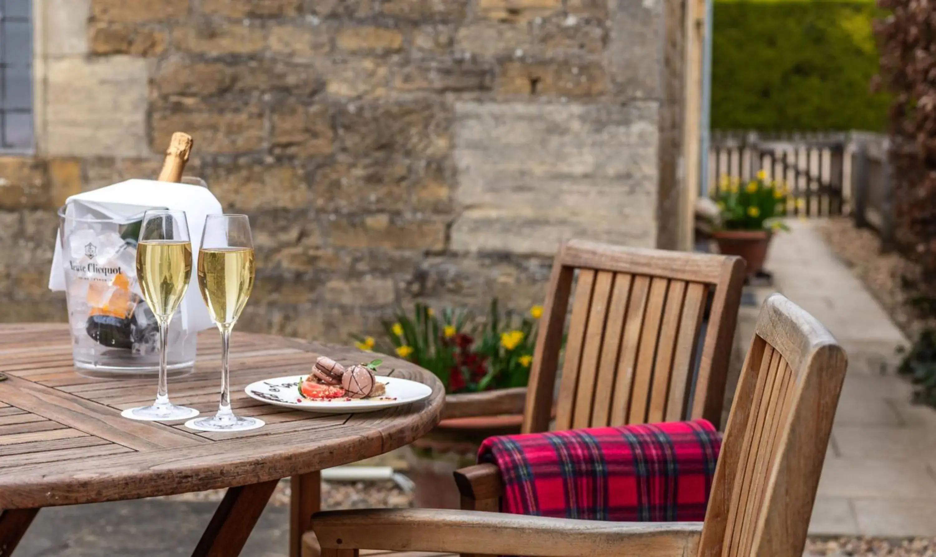 Patio in The Lygon Arms