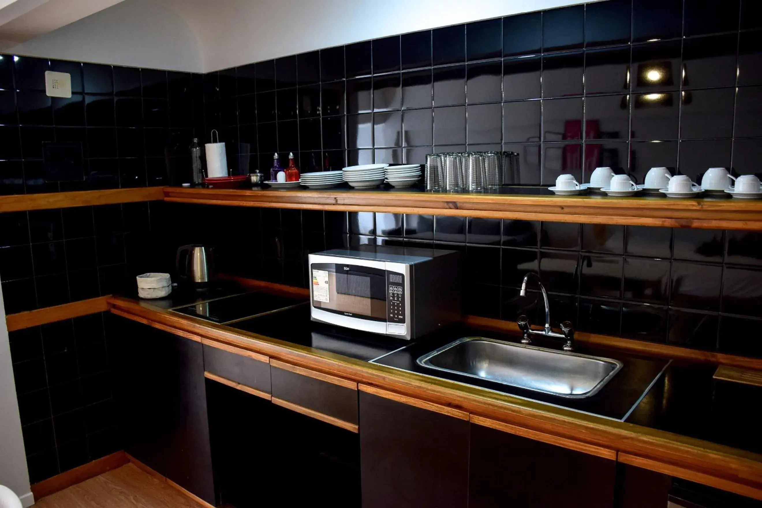 kitchen, Kitchen/Kitchenette in Suipacha Suites