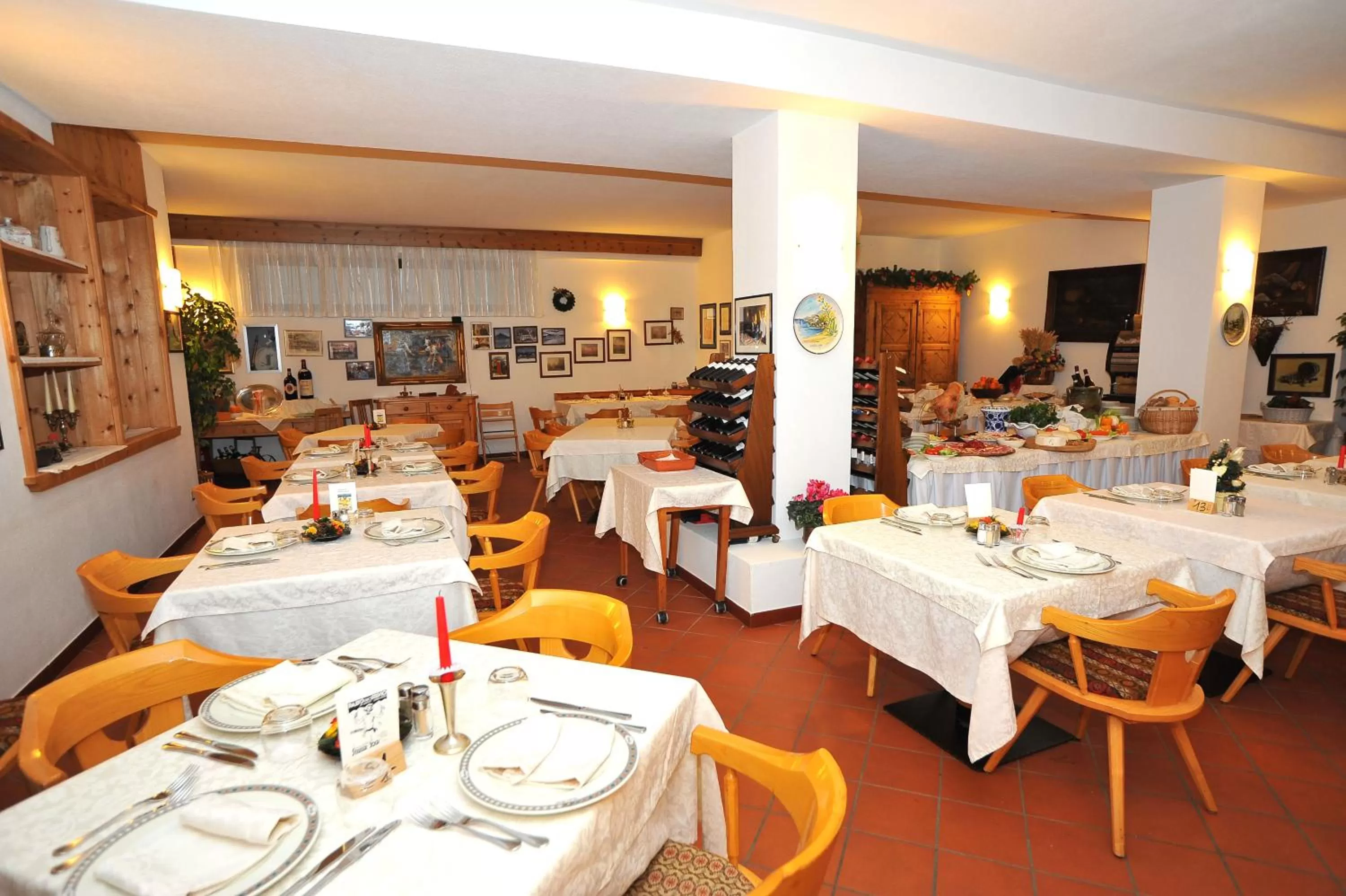 Restaurant/places to eat in Hotel Derby