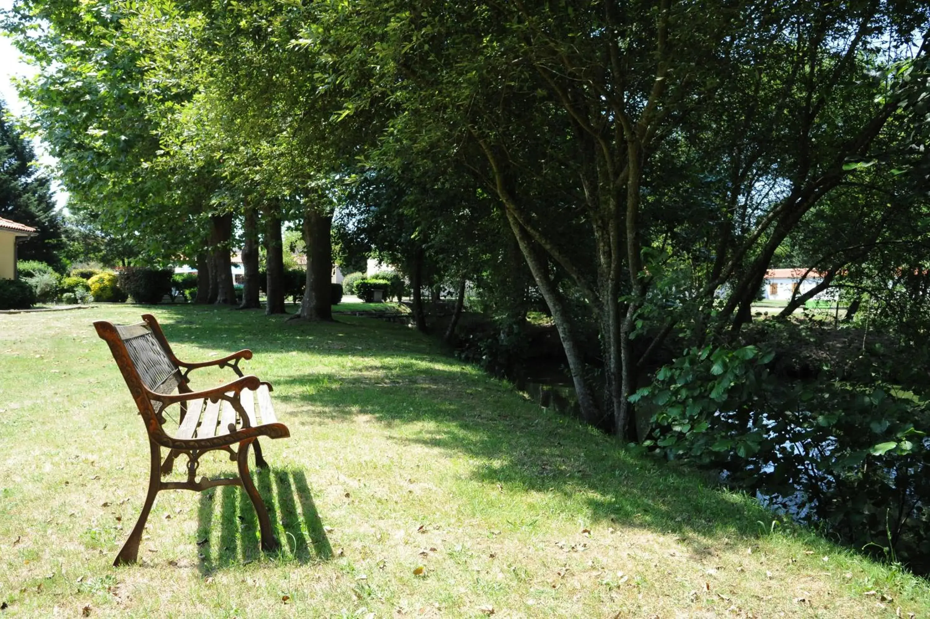 Garden view, Garden in H¿tel Restaurant Le Relais de l'Estuaire