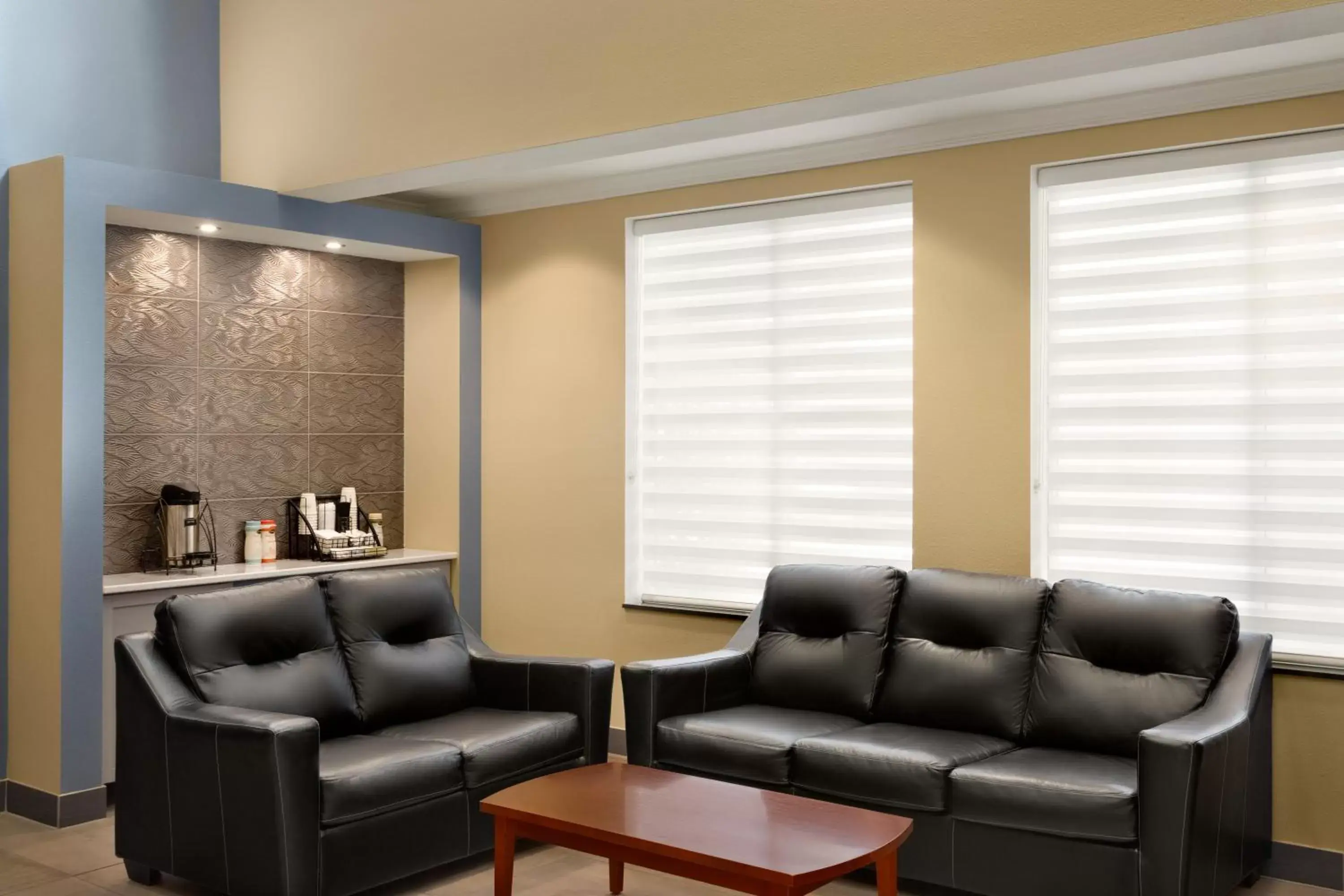 Lobby or reception in Baymont by Wyndham Ft. Leonard/Saint Robert Lobby or reception in Baymont by Wyndham Ft. Leonard/Saint Robert