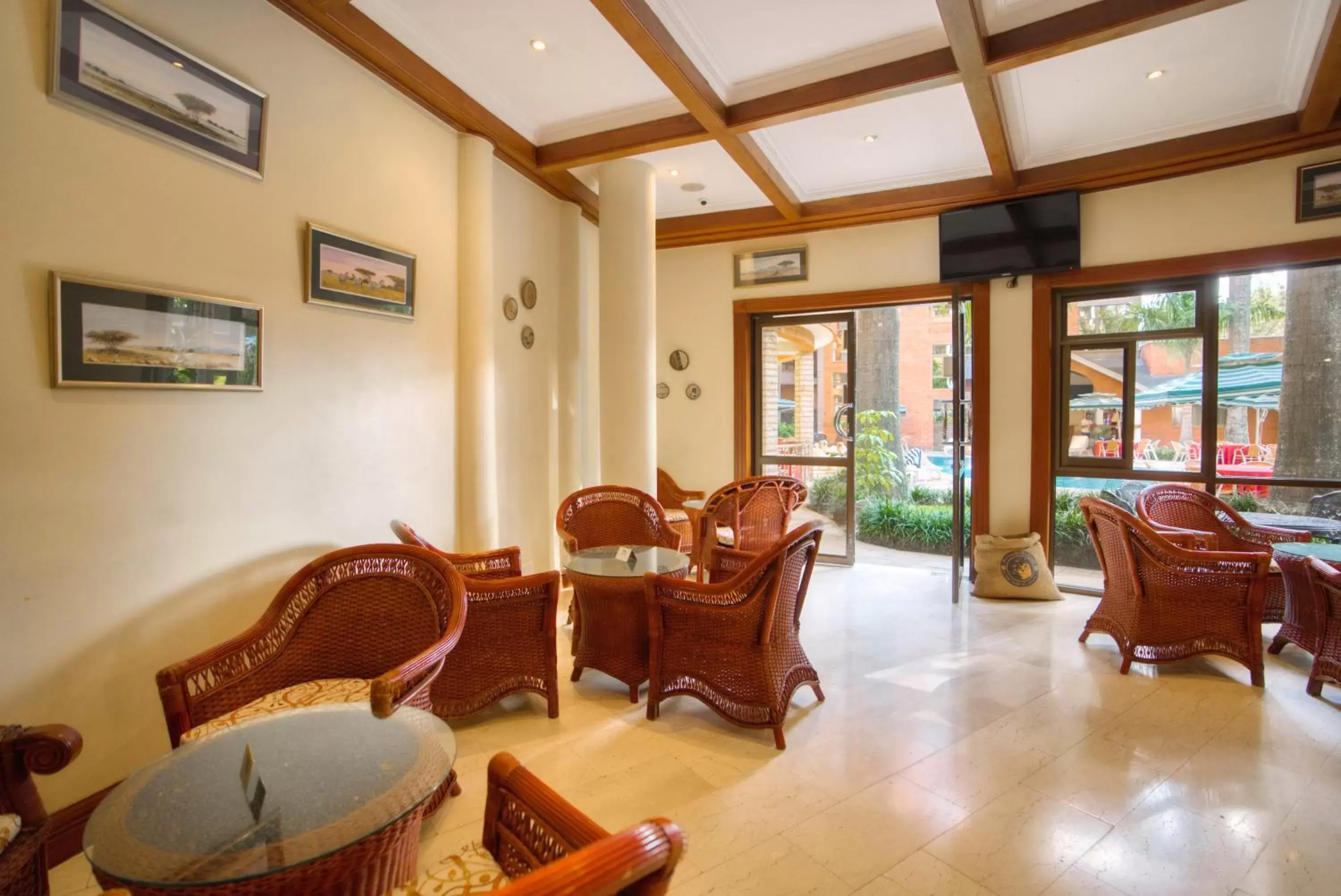 Lounge or bar, Seating Area in Kibo Palace Hotel Arusha