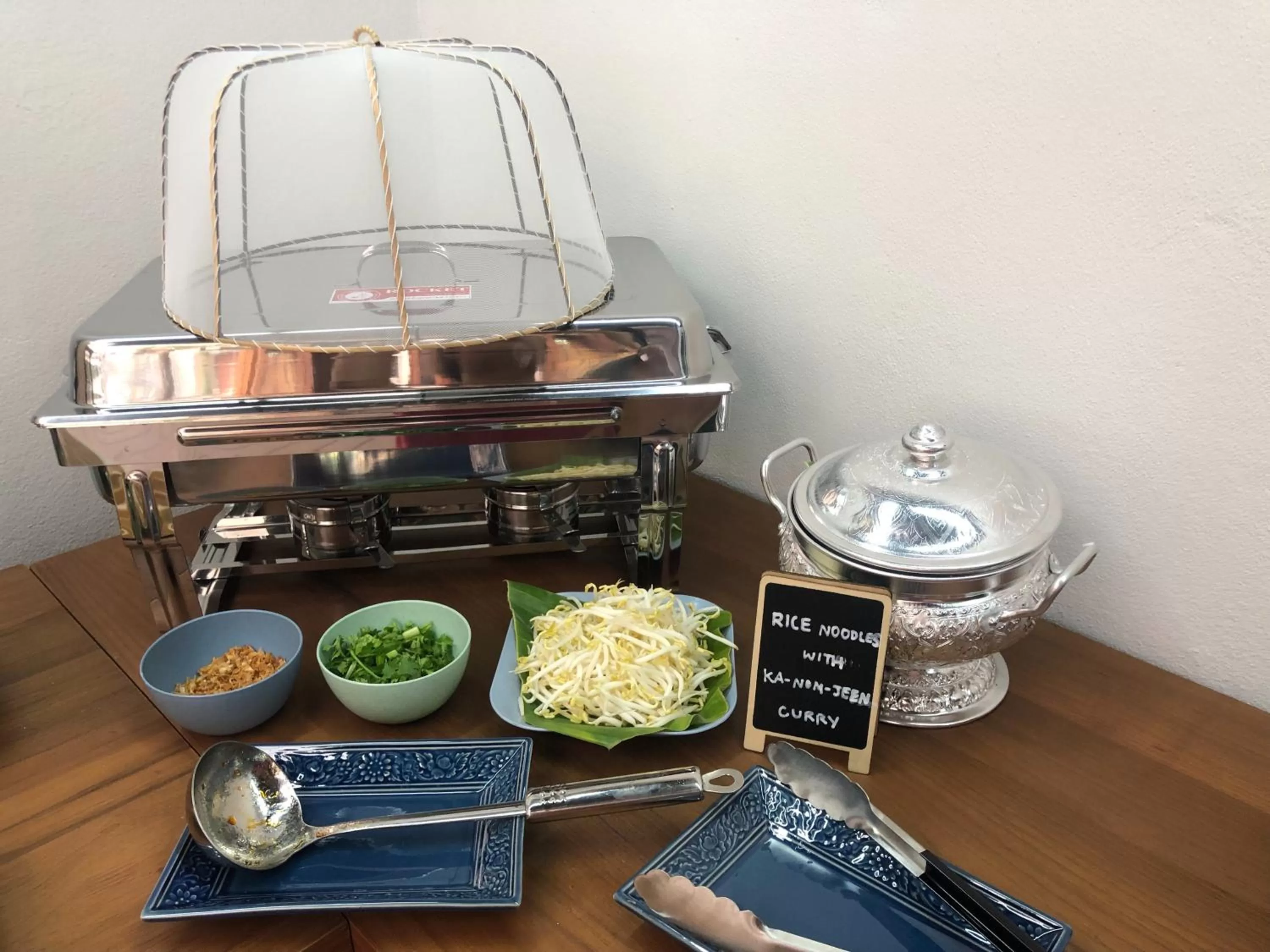 Food and drinks in Sylvis Hostel Chiangmai