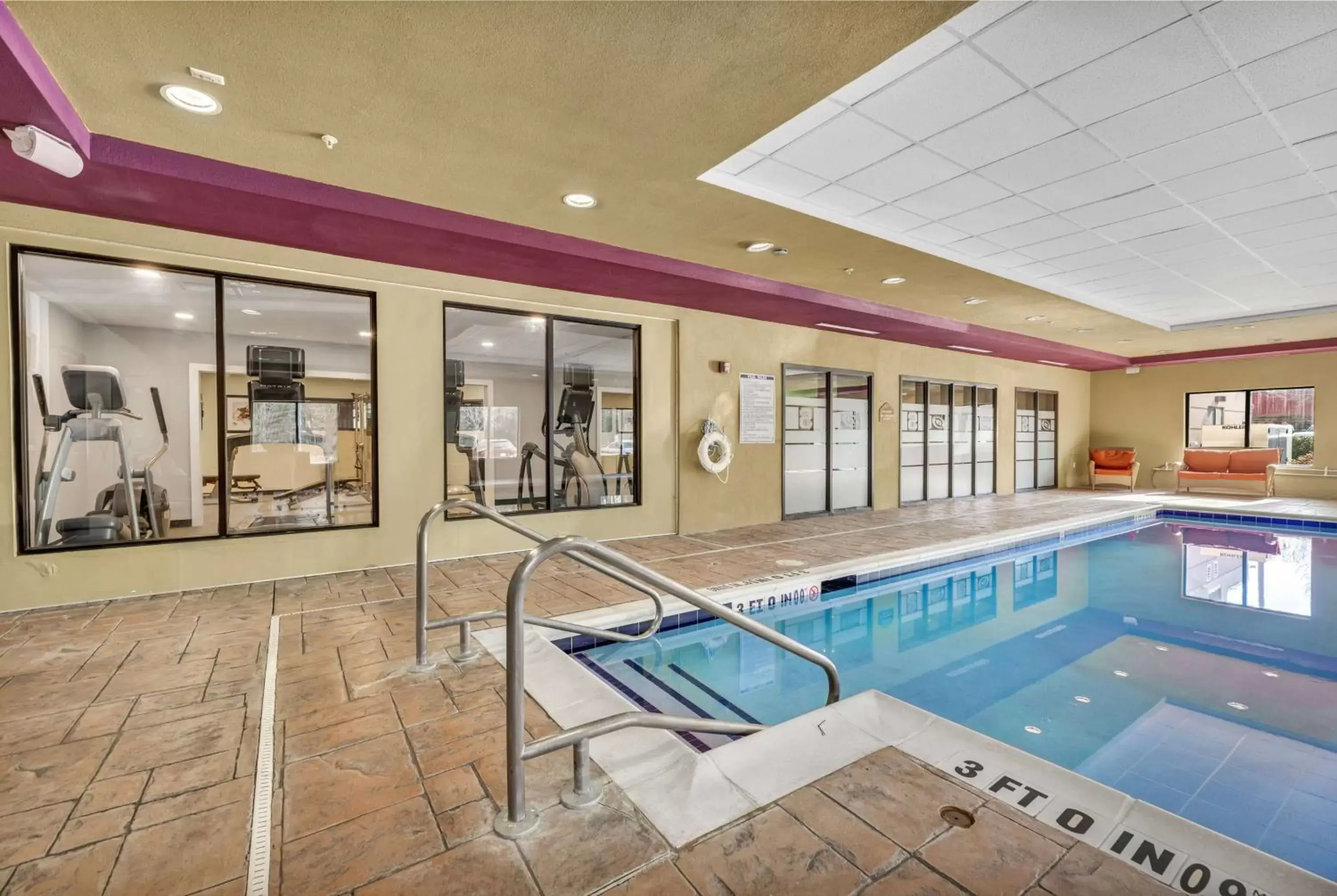 Pool view, Swimming Pool in Wingate by Wyndham State Arena Raleigh/Cary Hotel