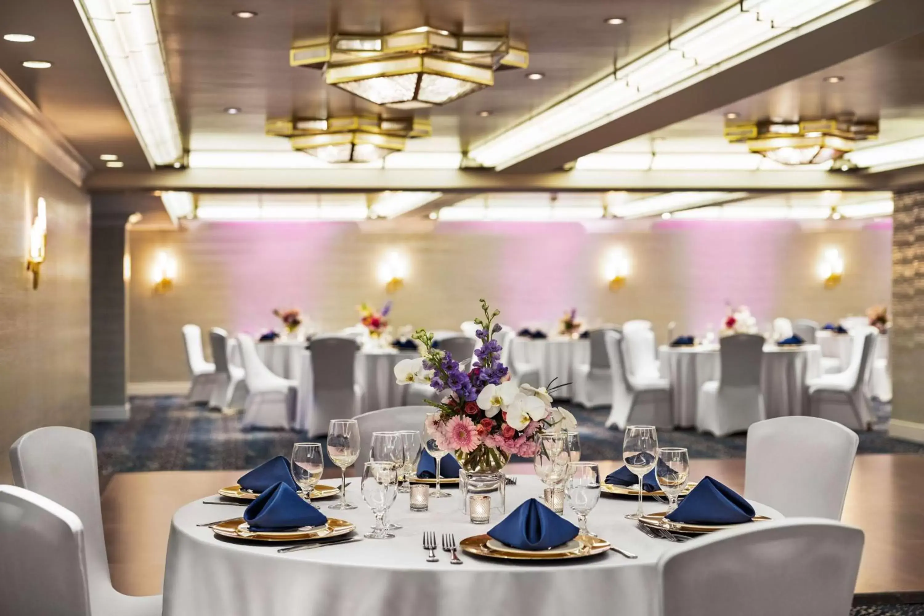 Banquet/Function facilities, Restaurant/Places to Eat in Inn at Great Neck