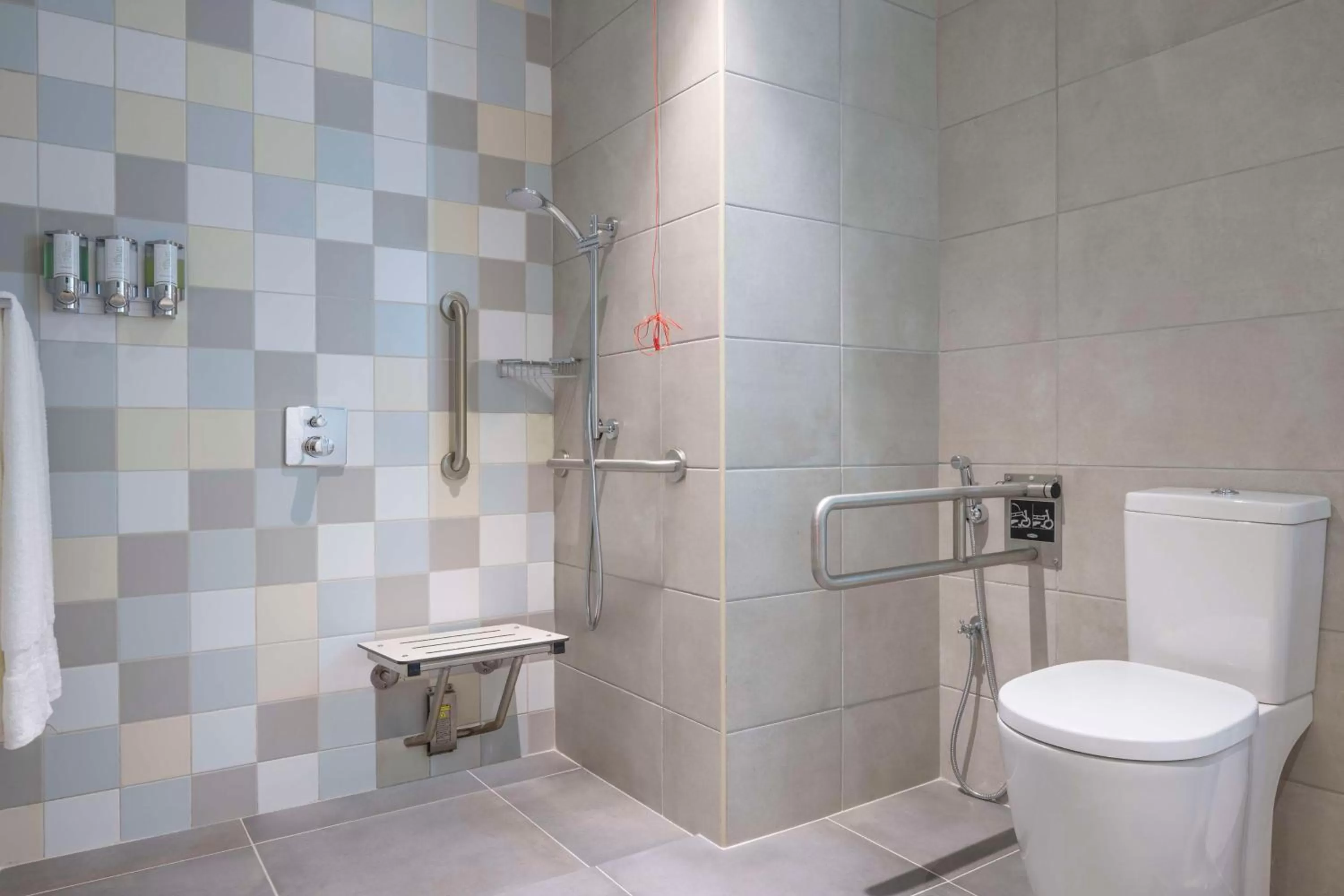 Bathroom in Hampton By Hilton Doha Old Town