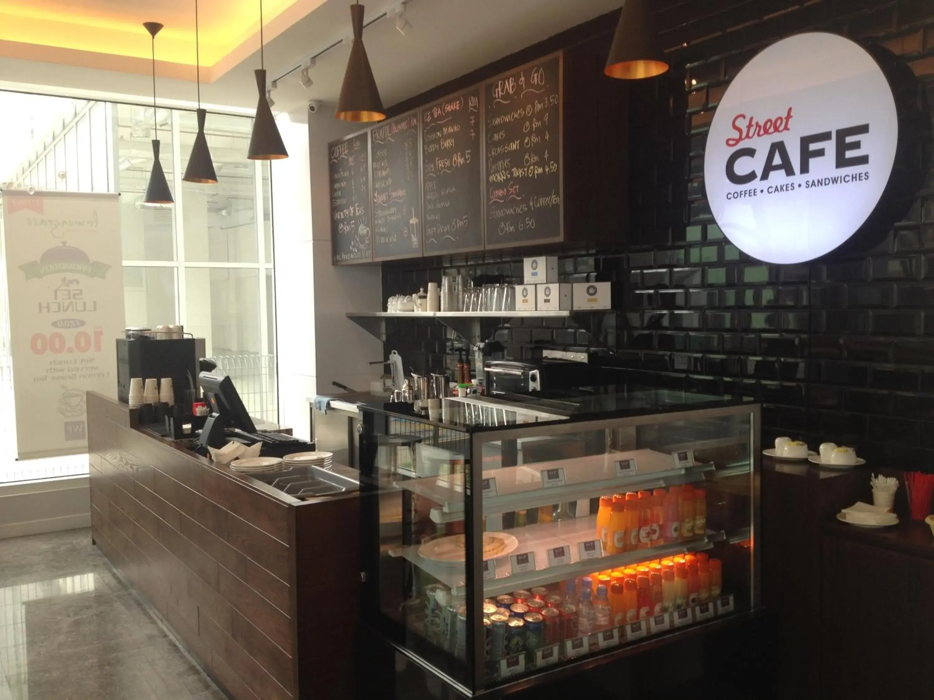 Restaurant/places to eat in WP Hotel Restaurant/places to eat in WP Hotel