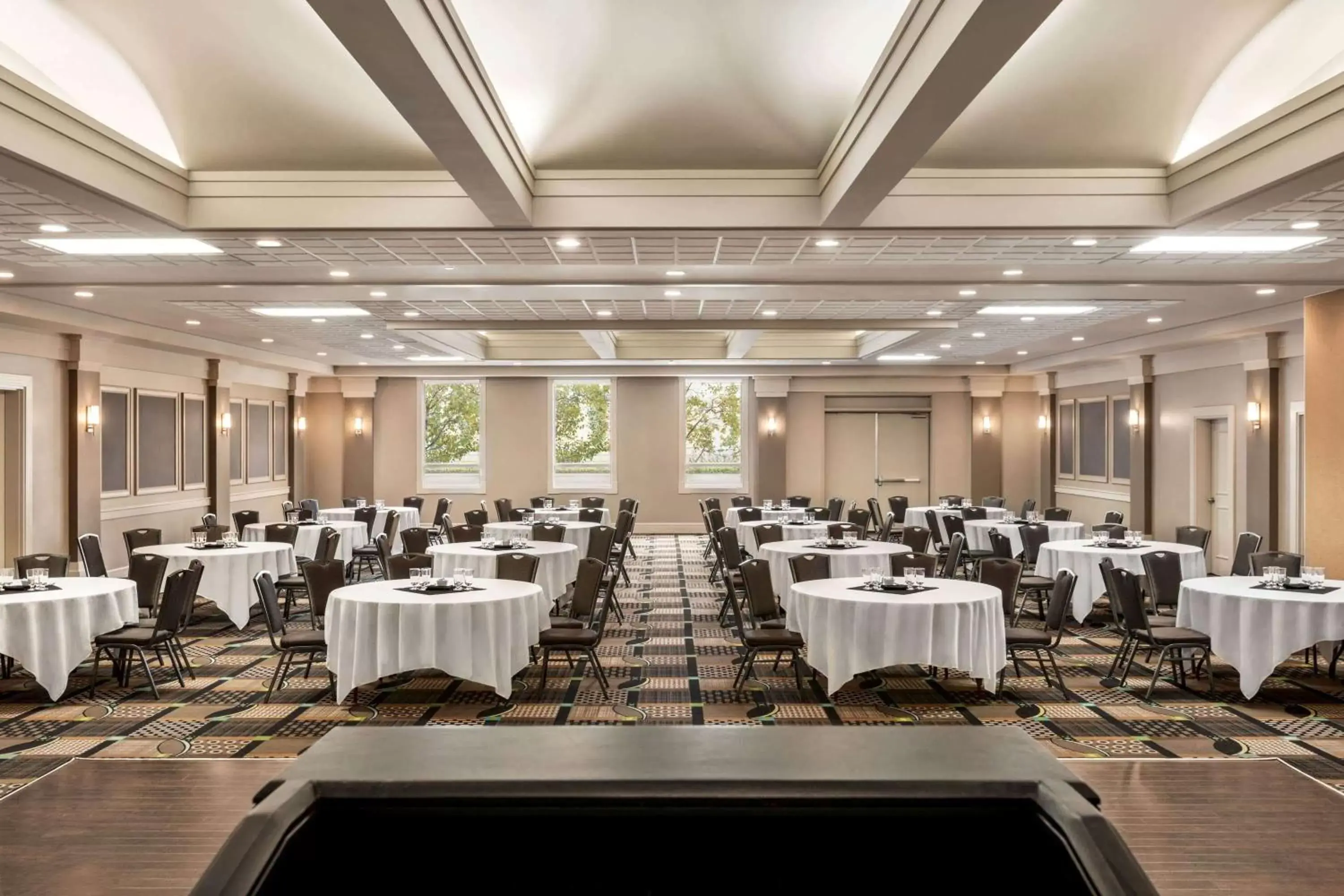 Banquet/Function facilities in Royal Hotel Calgary, Trademark Collection by Wyndham