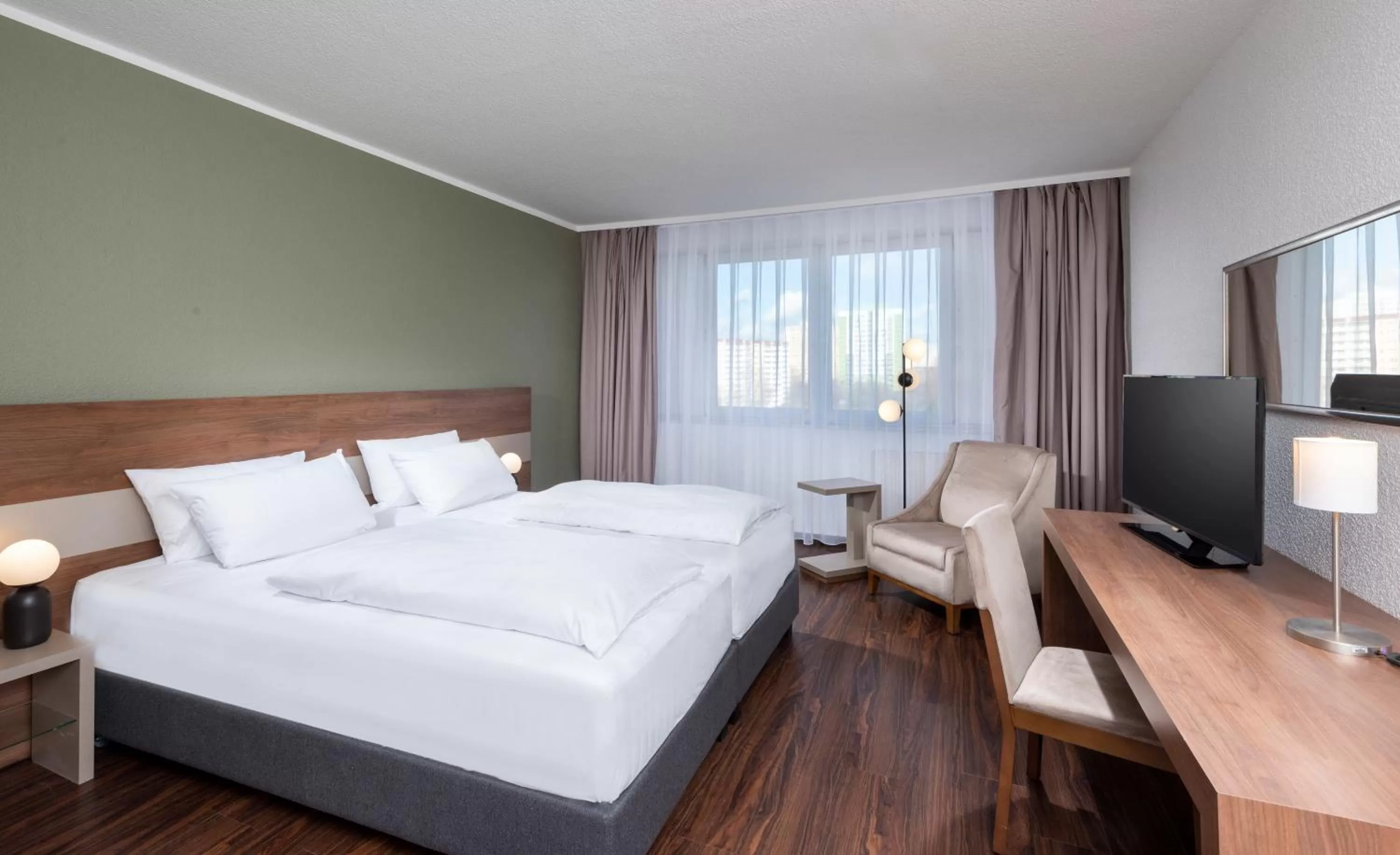 Bed in City Hotel Berlin East