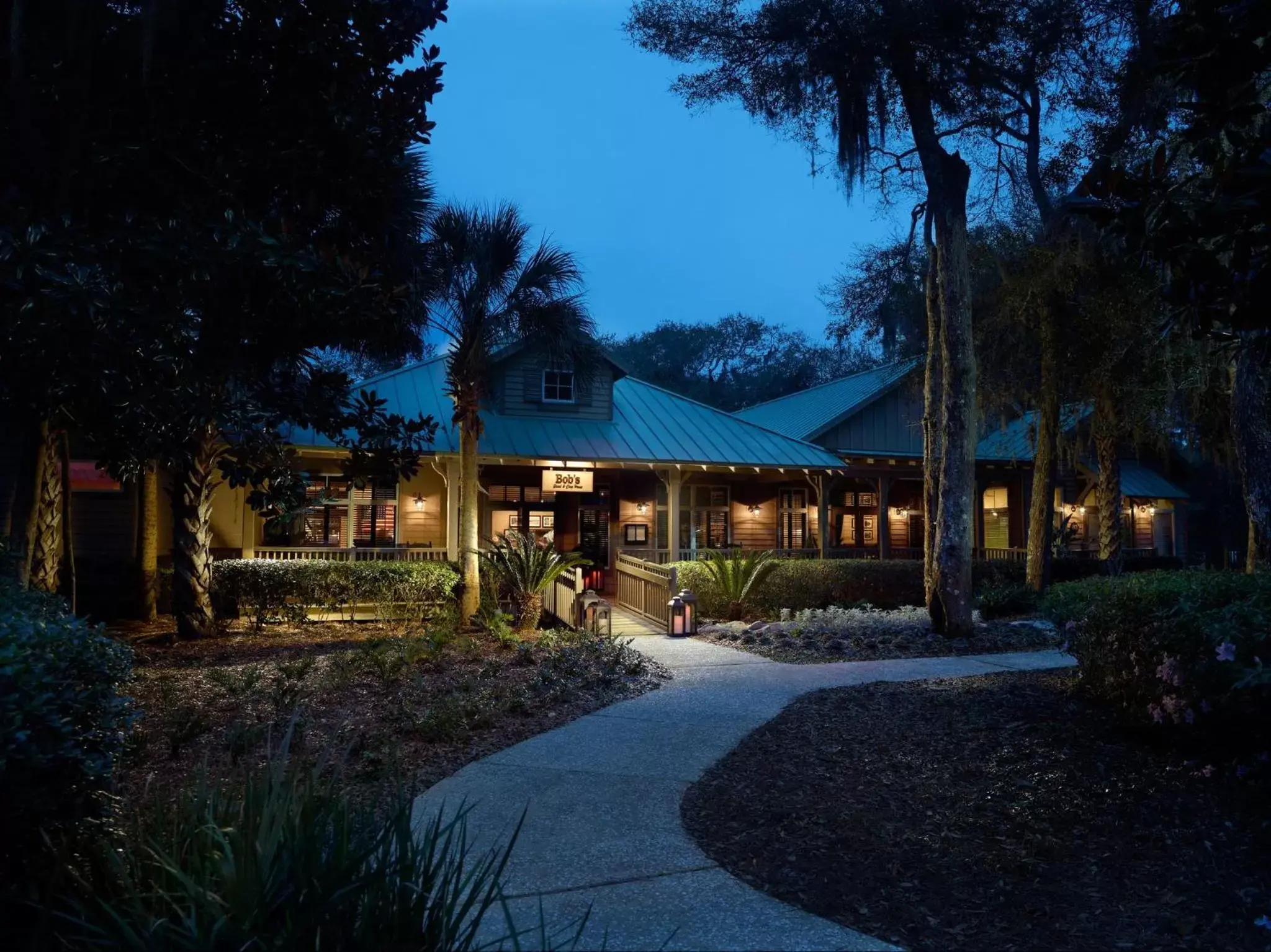 Restaurant/places to eat, Property Building in Omni Amelia Island Resort