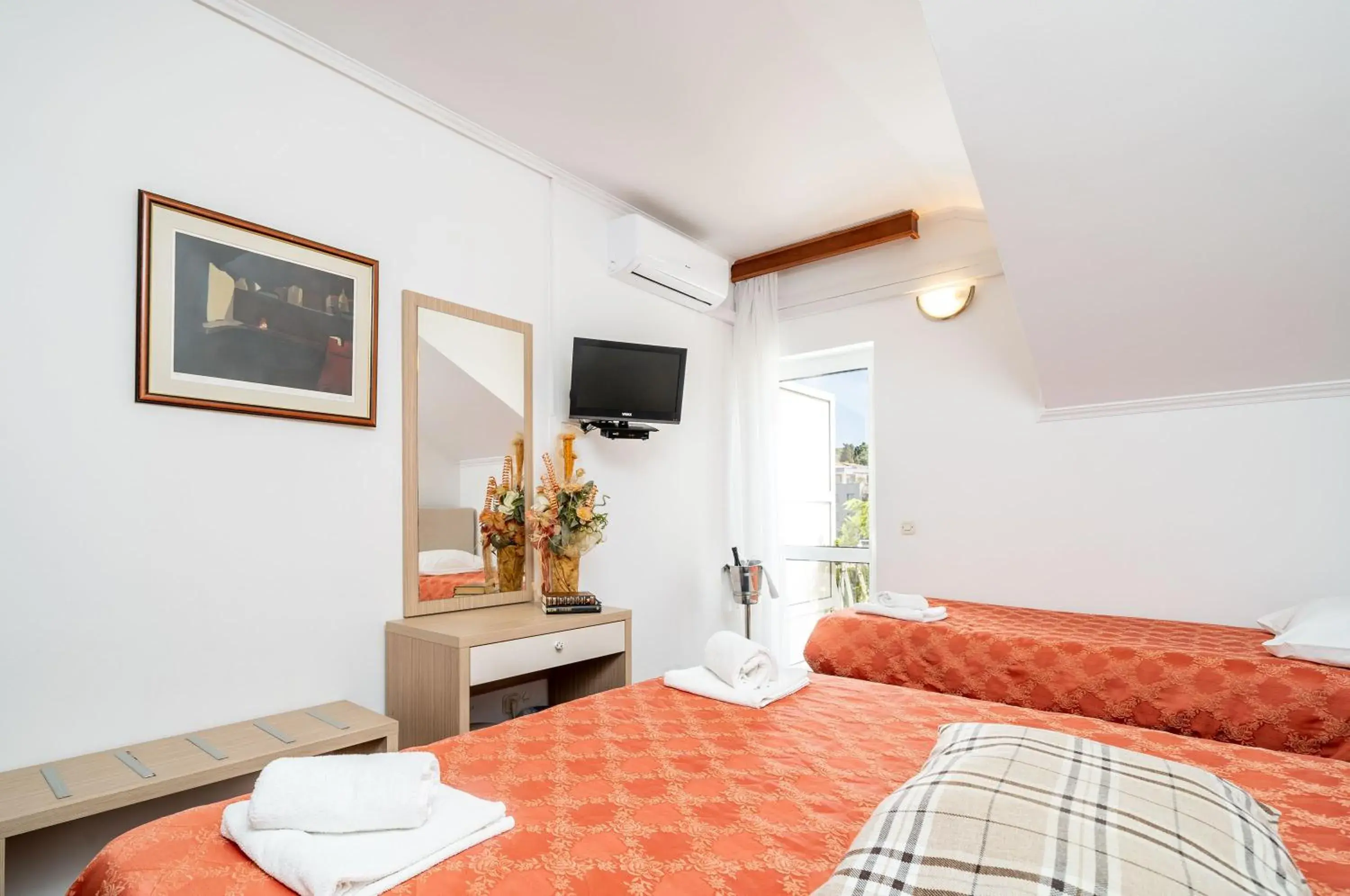 Bedroom, Bed in Hotel Dubrovnik