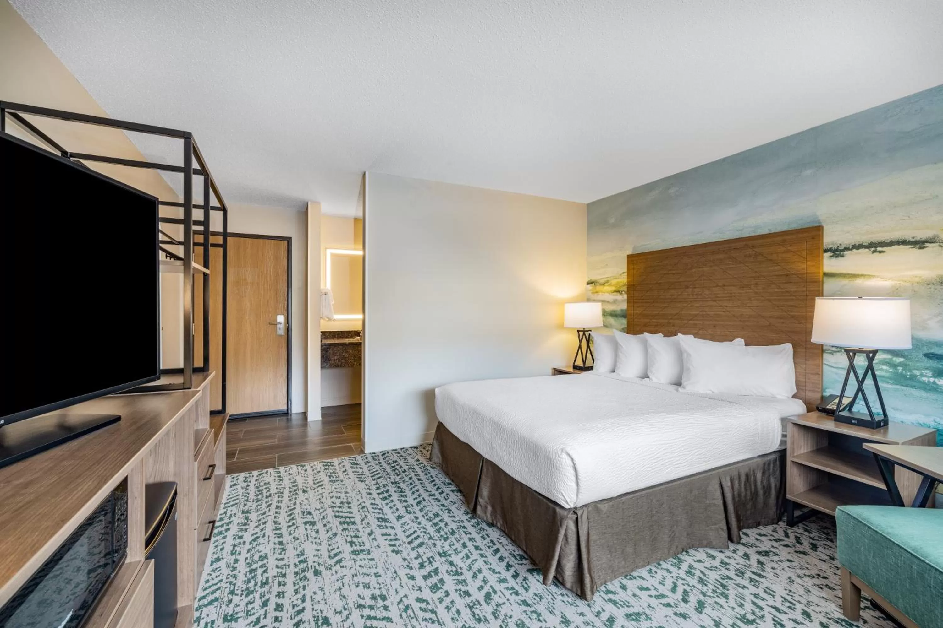 Bed in AmericInn by Wyndham Duluth South Proctor Black Woods Event Ctr