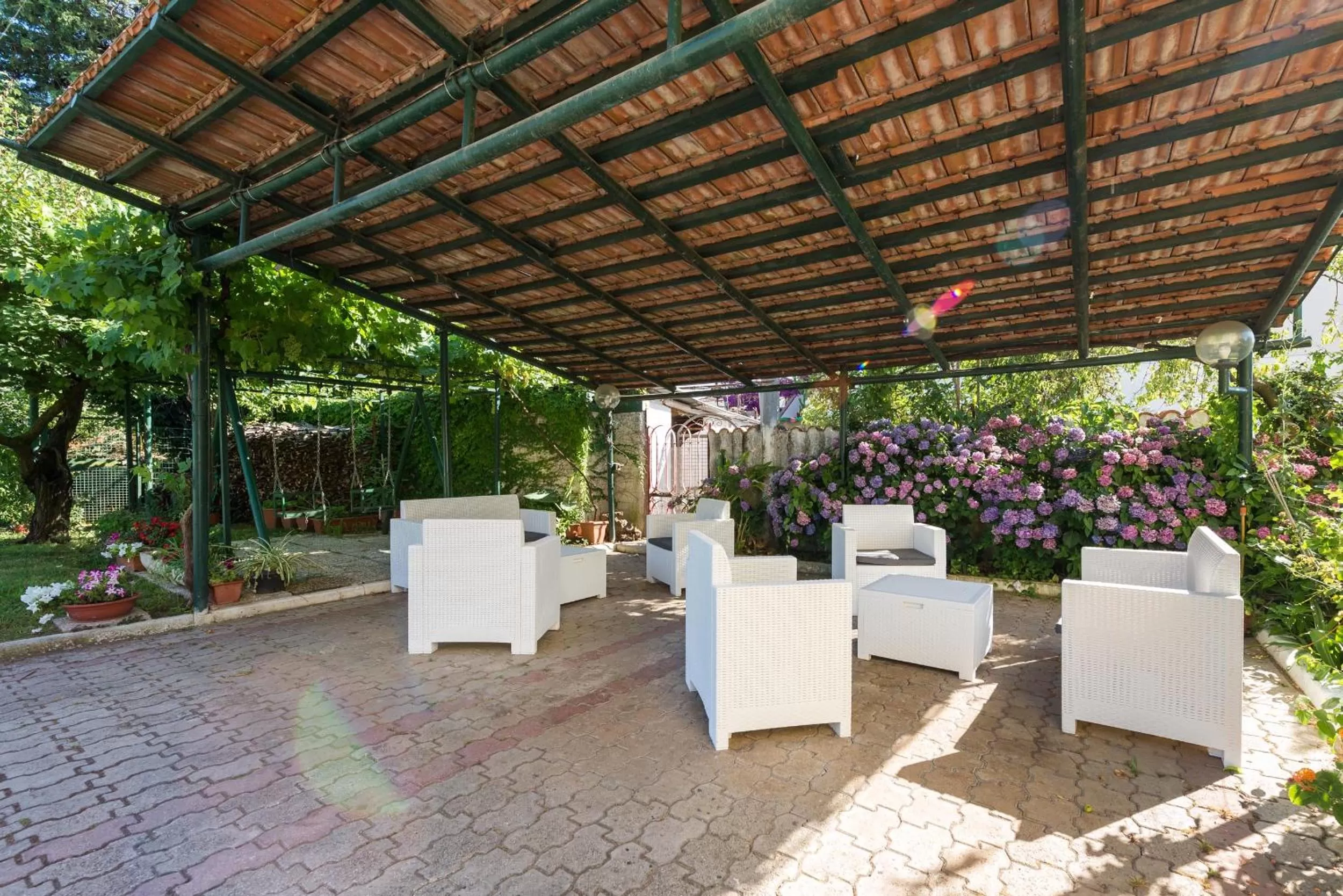 Patio in B&B Il Girasole