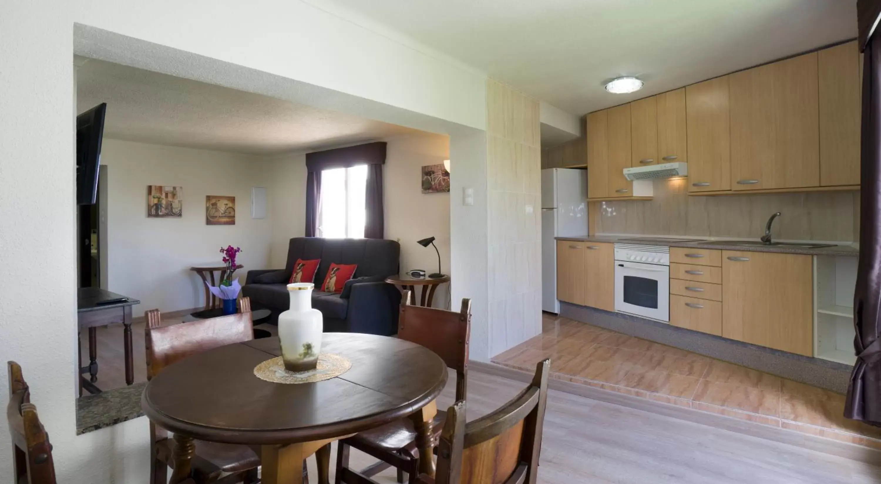 Day, Kitchen/Kitchenette in Hotel El Pozo