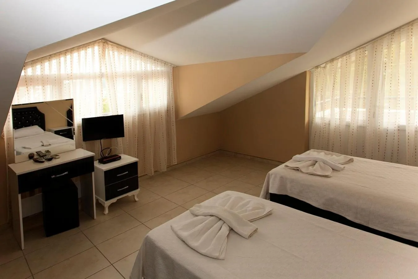 Massage, Bed in Green Peace Hotel