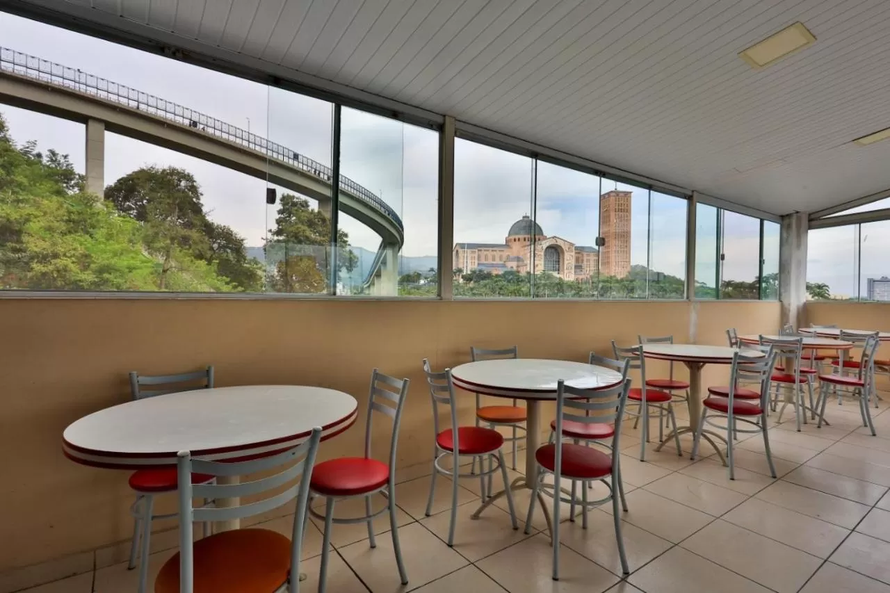 Patio, Restaurant/Places to Eat in Pousada Bella Vista