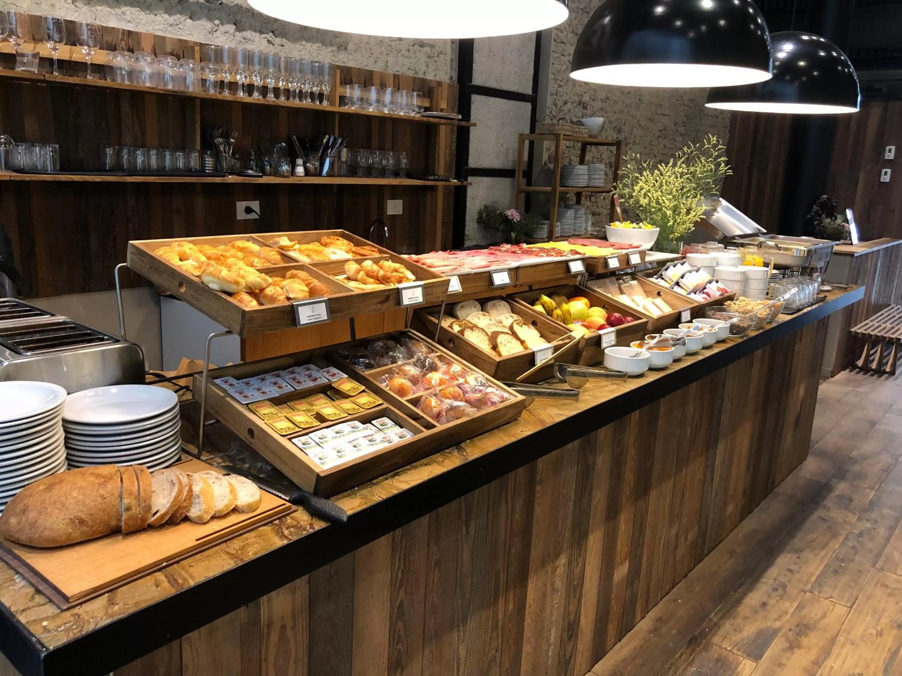 Breakfast in AQ Tailored Suites