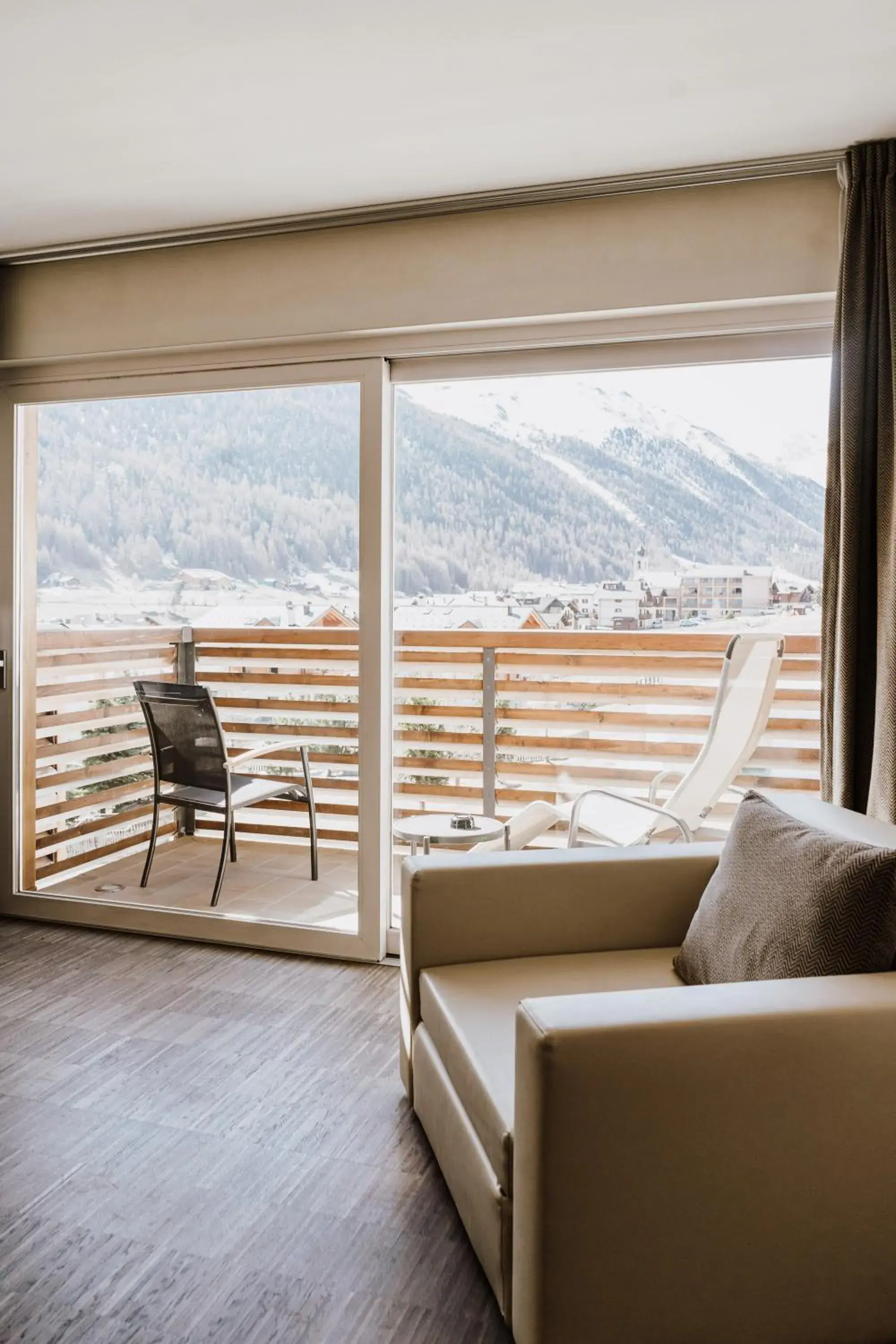 Balcony/Terrace, Seating Area in Hotel Lac Salin Spa & Mountain Resort