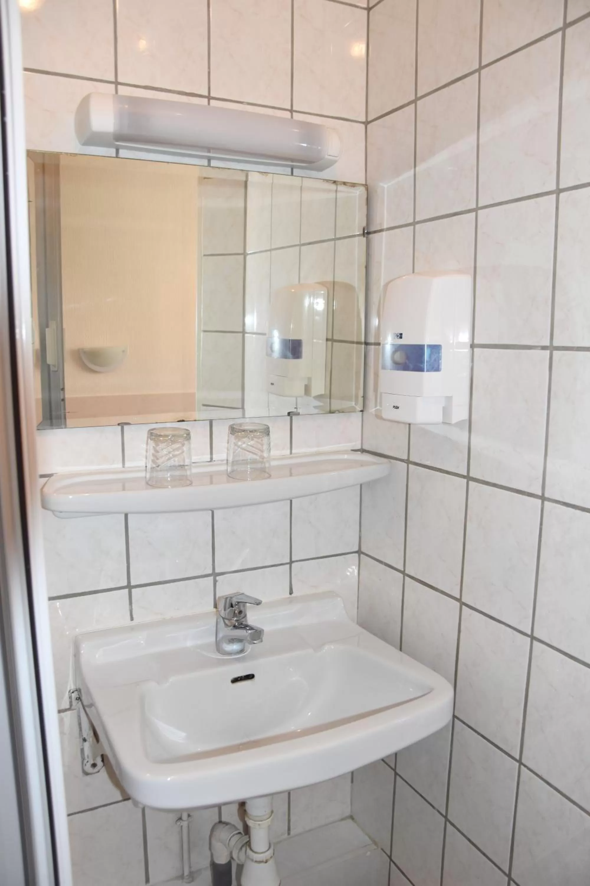 Bathroom in Hotel Gai Relais