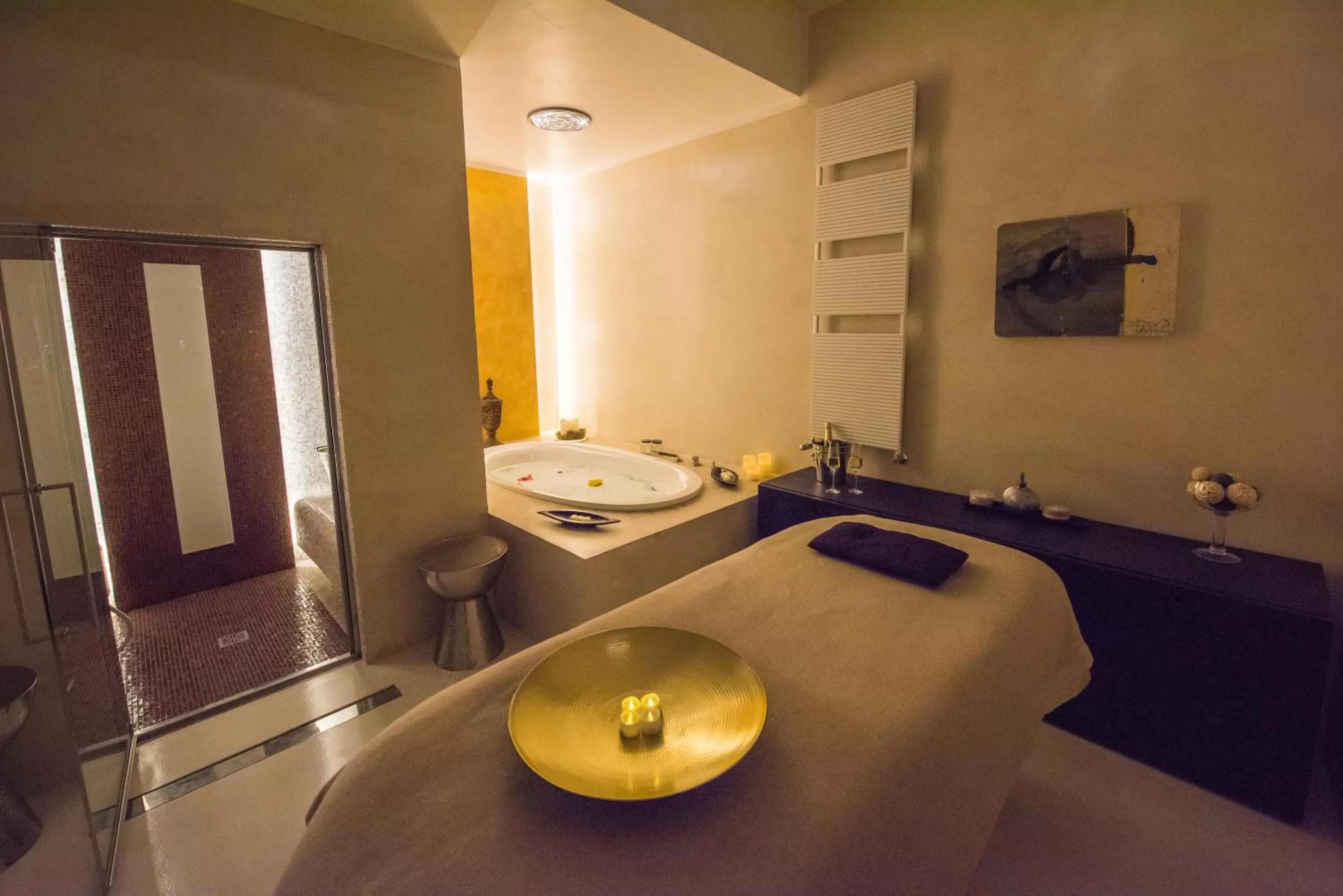 Hot Tub, Bed in Piazza di Spagna 9