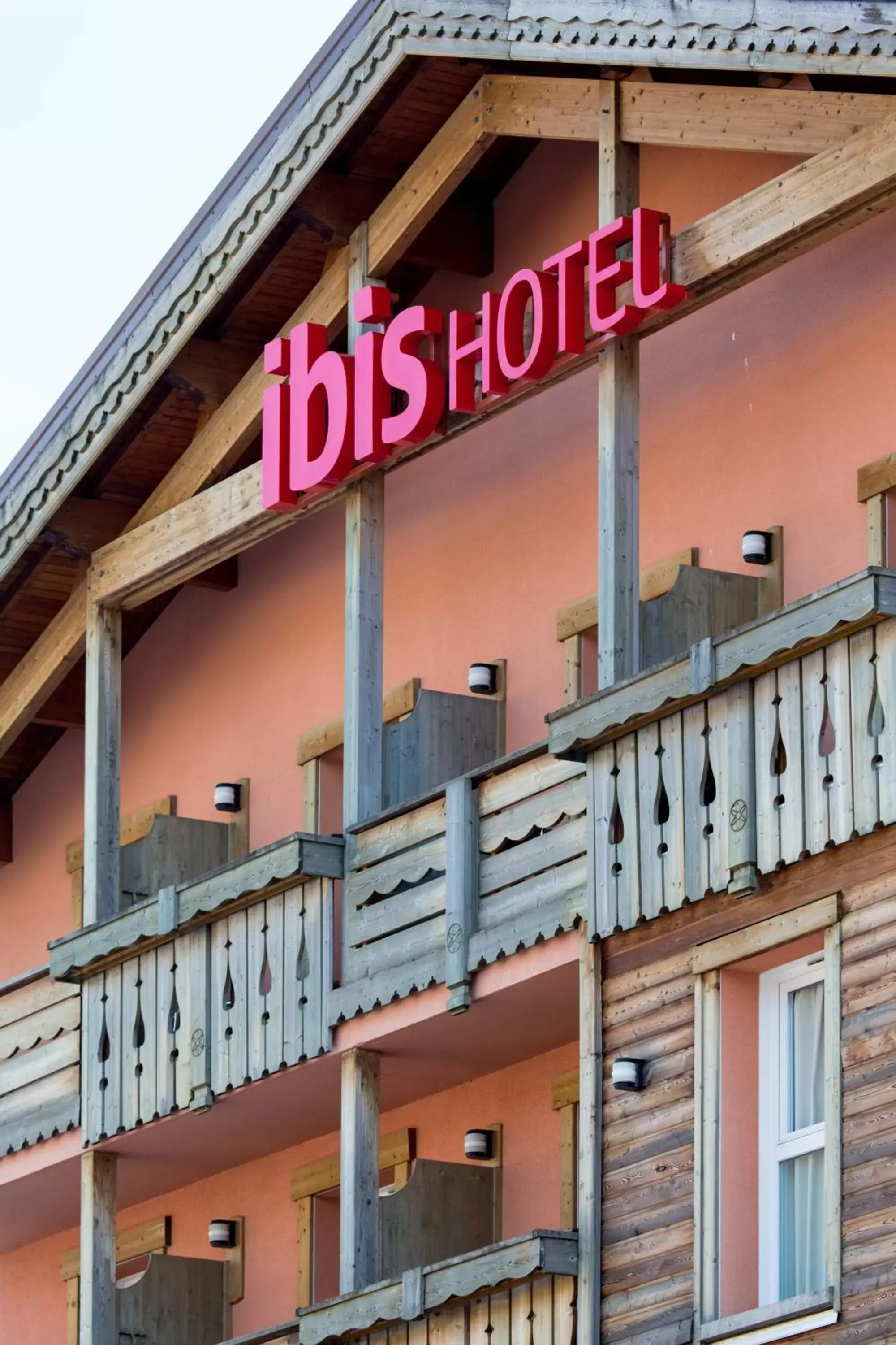 Facade/entrance, Property Building in ibis La Bresse Gérardmer