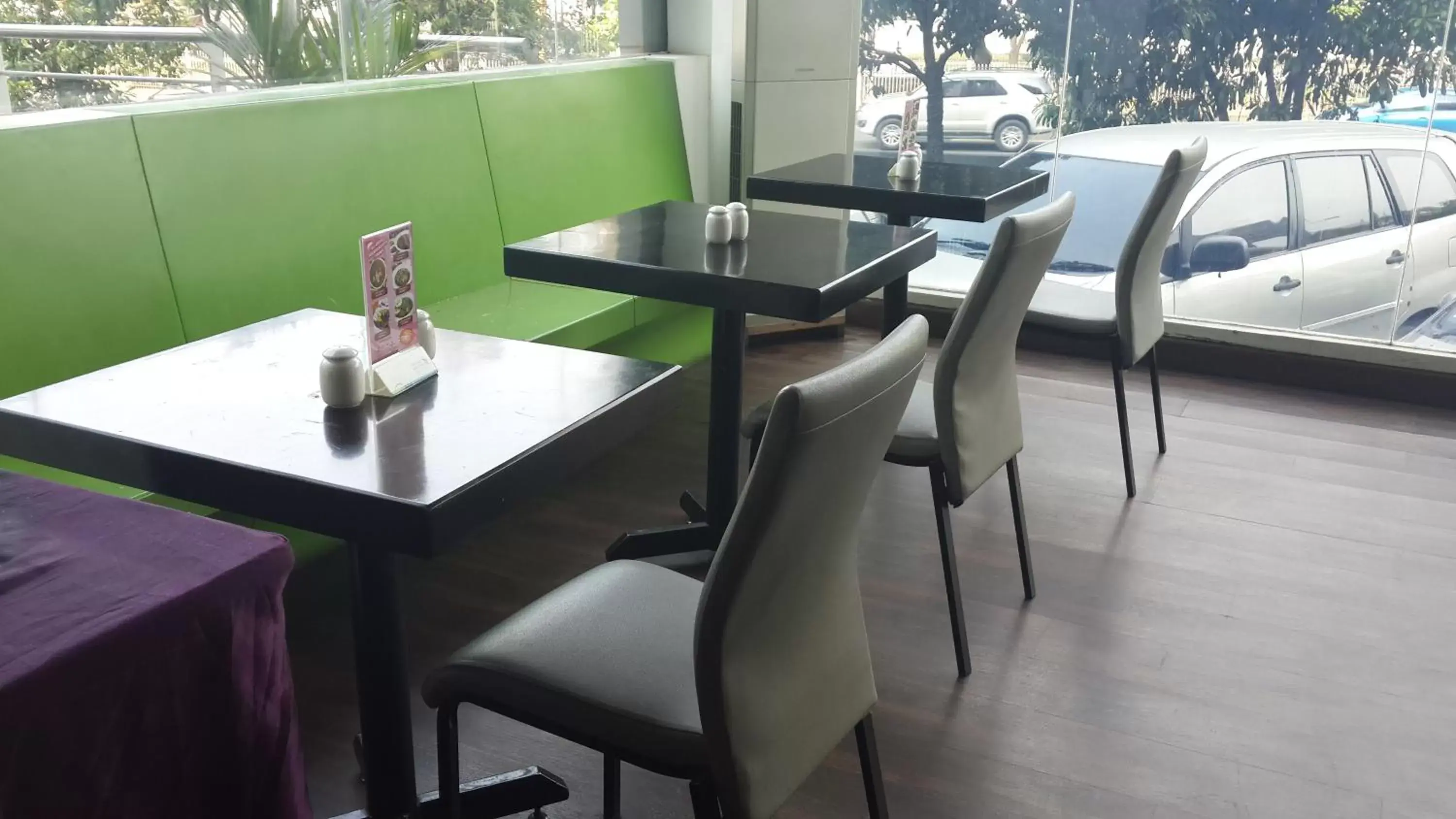 Restaurant/places to eat in favehotel Pluit Junction