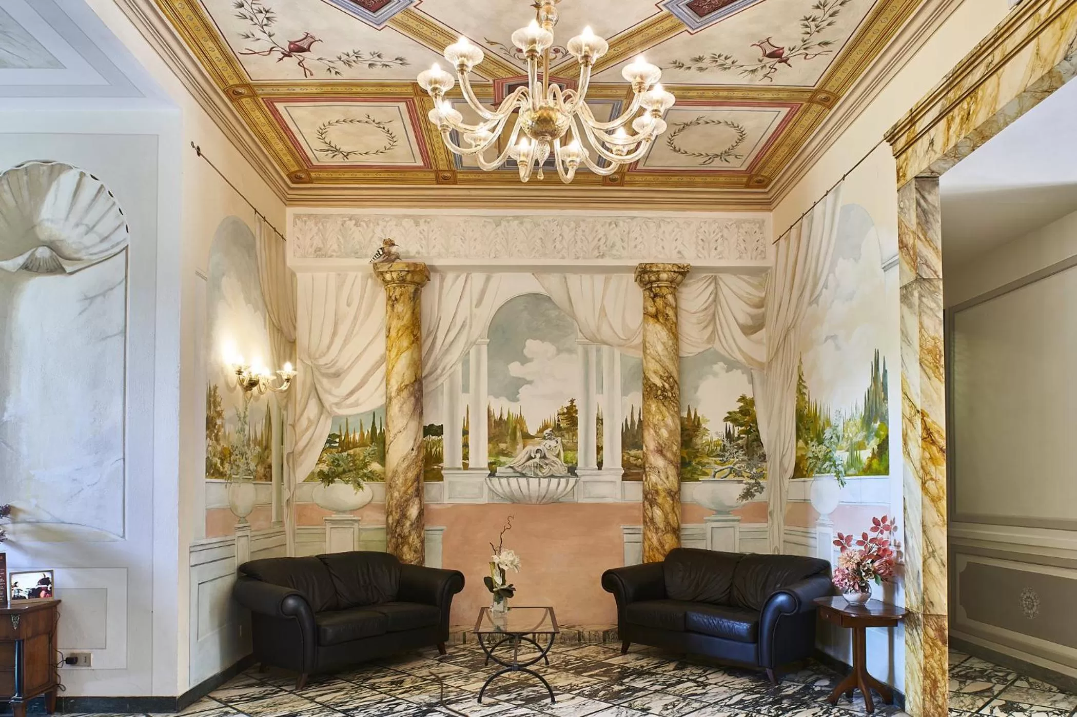 Lobby or reception in Albergo Chiusarelli