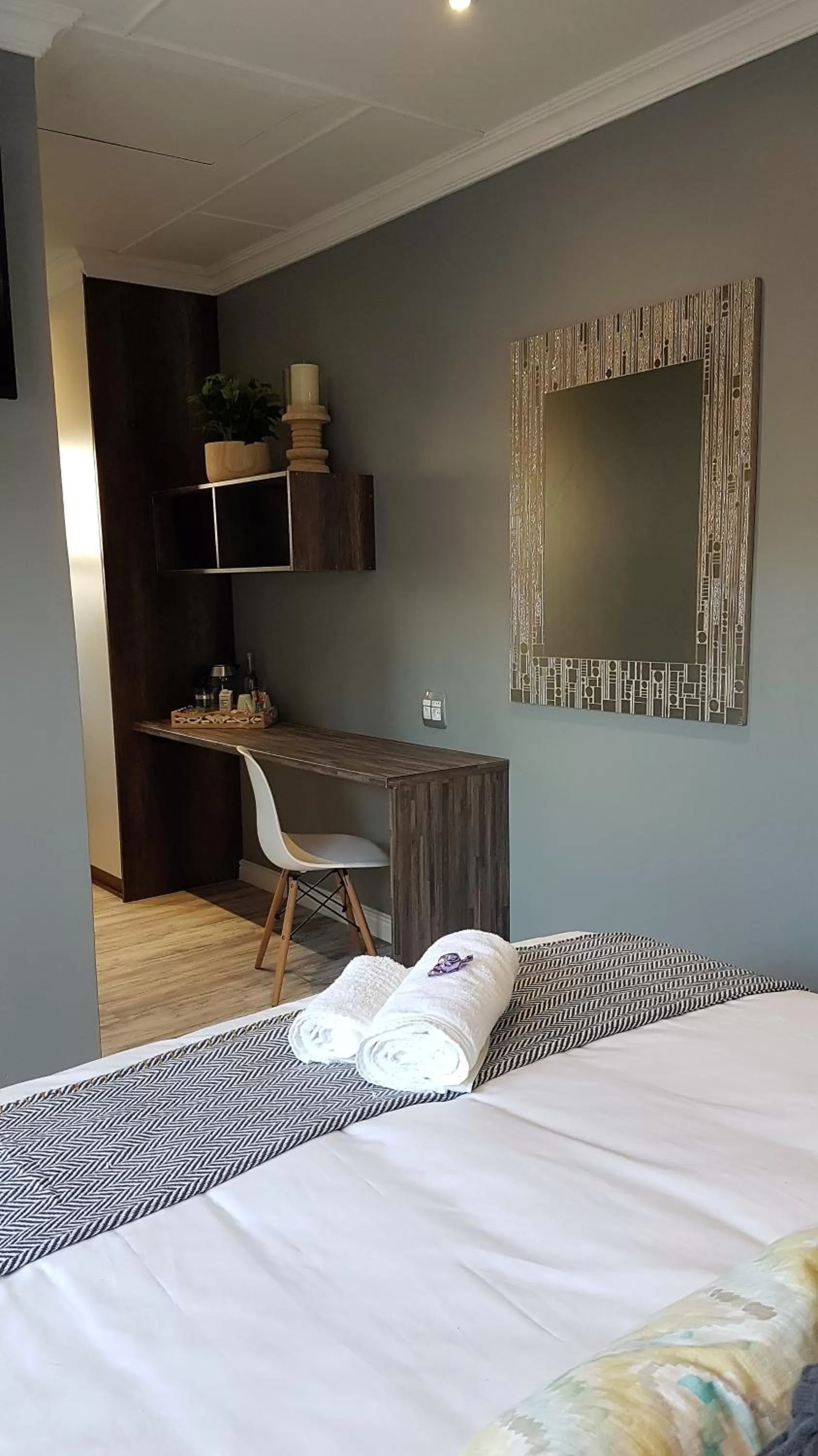 Coffee/tea facilities, Bed in Riverview Guesthouse East London