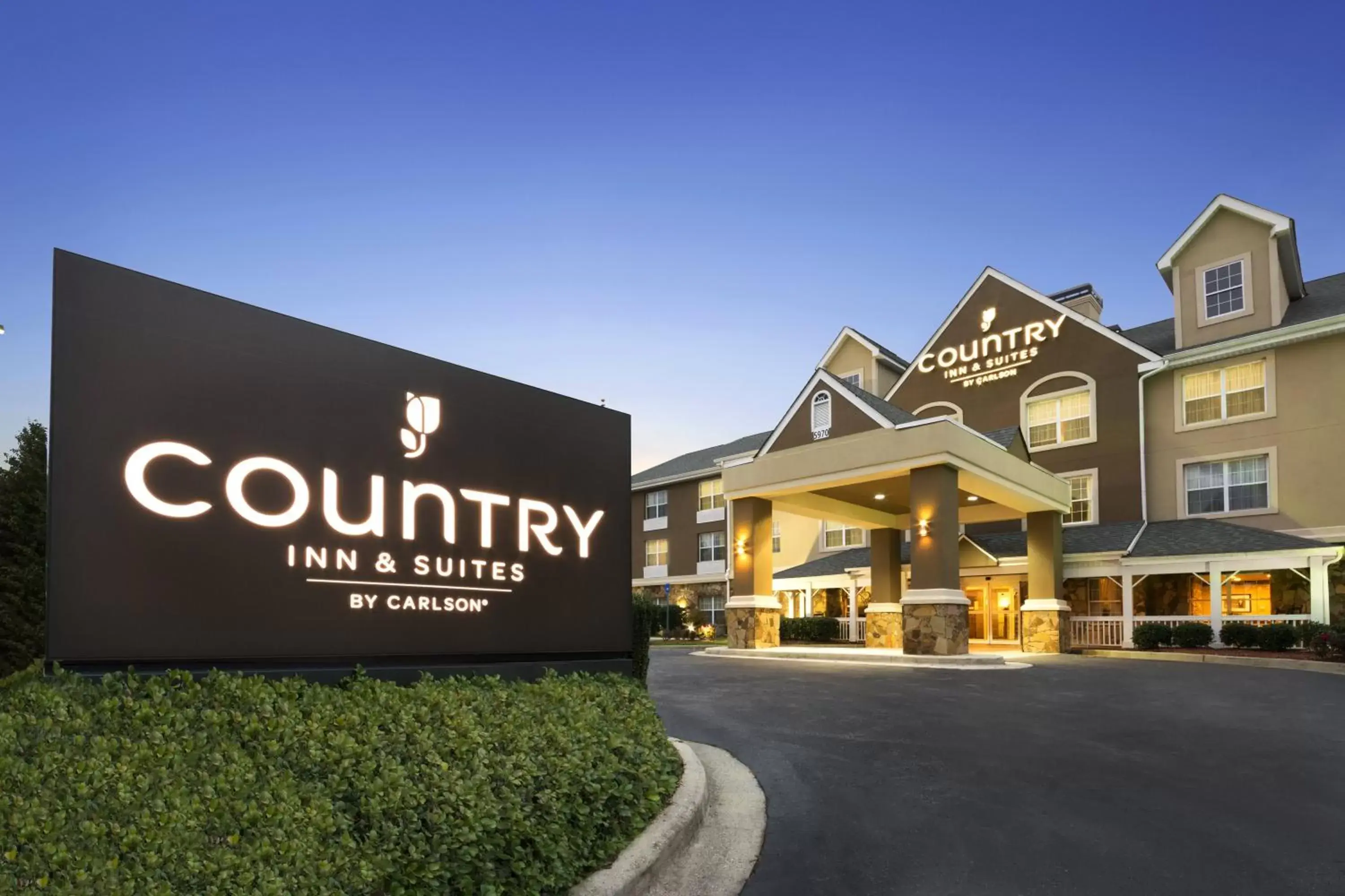Property building, Property Logo/Sign in Country Inn & Suites by Radisson, Norcross, GA