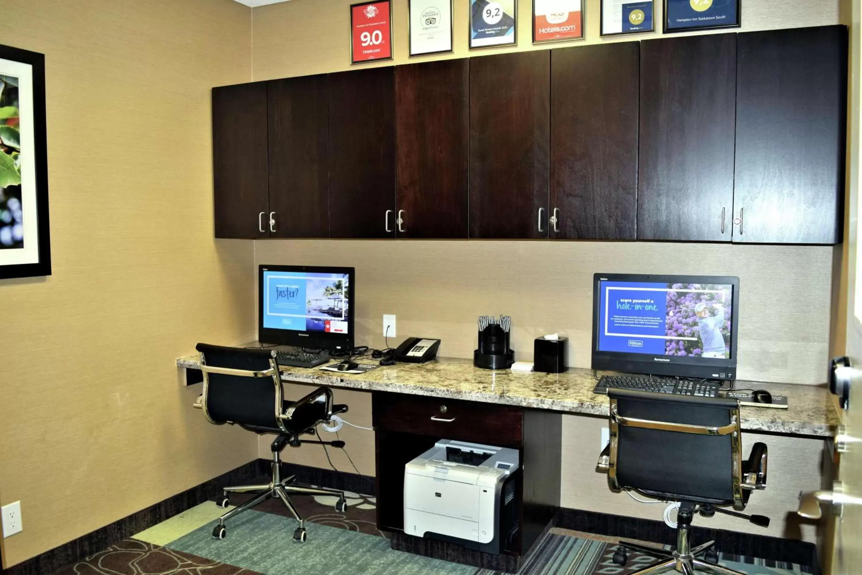 Business facilities, Business Area/Conference Room in Hampton Inn Saskatoon South