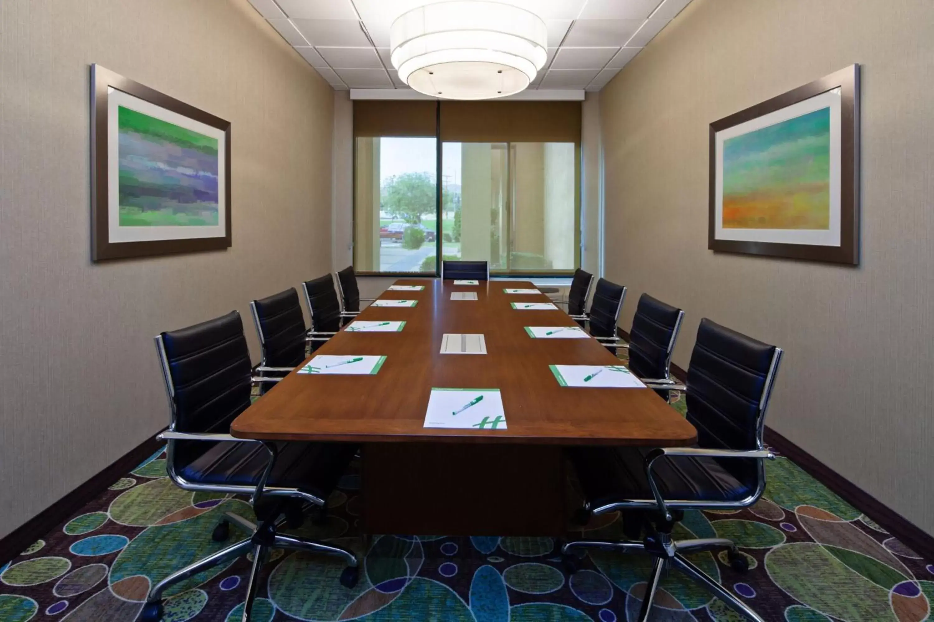 Meeting/conference room in Holiday Inn Palmdale-Lancaster, an IHG Hotel