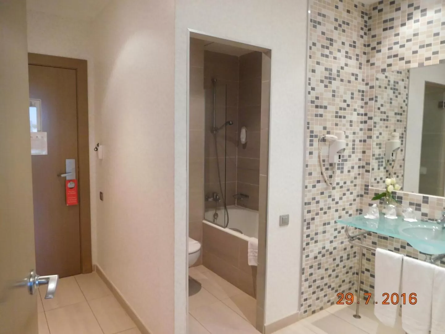 Bathroom in Hotel Mas Camarena