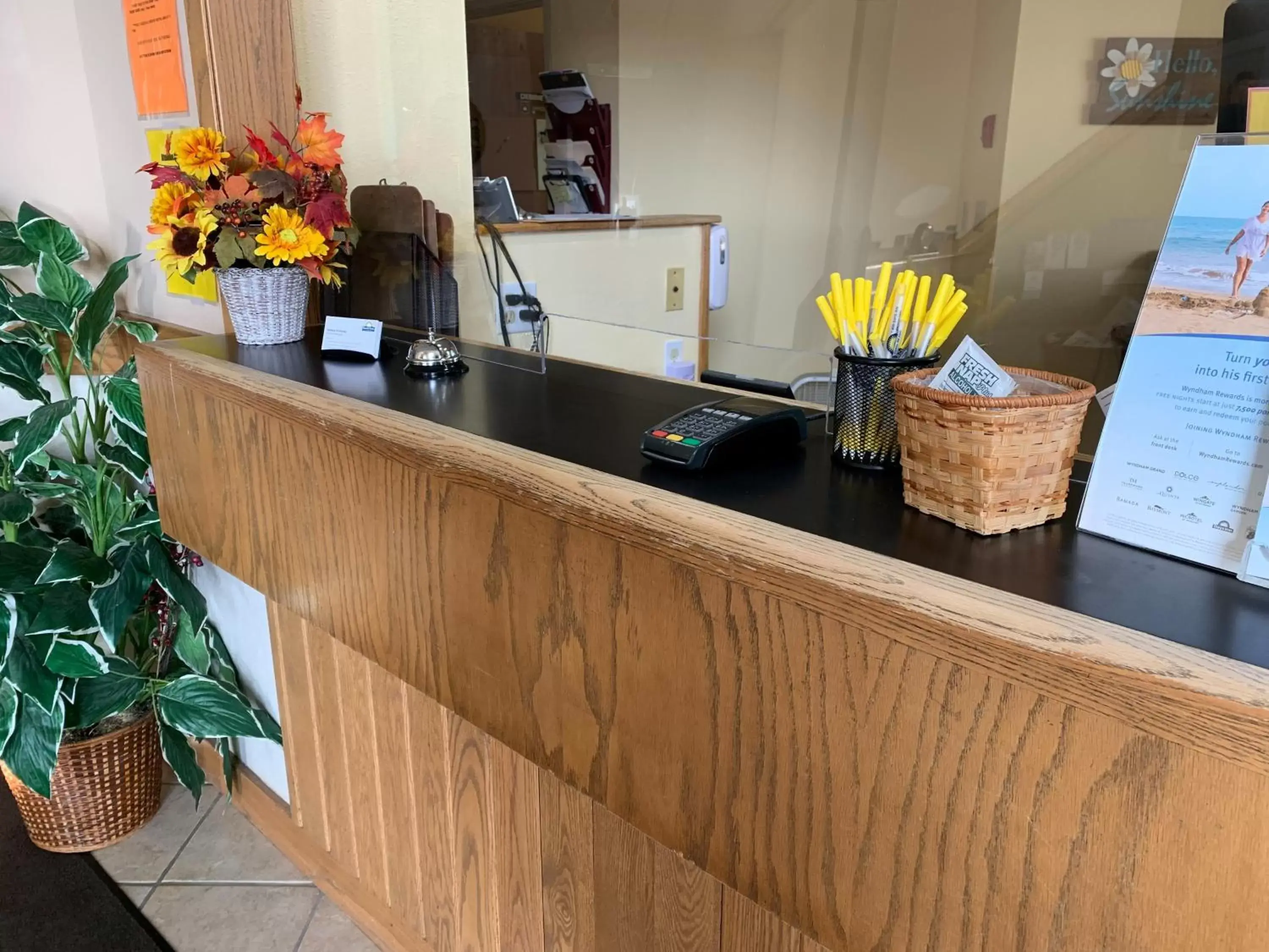 Property building in Days Inn by Wyndham Hinckley Property building in Days Inn by Wyndham Hinckley